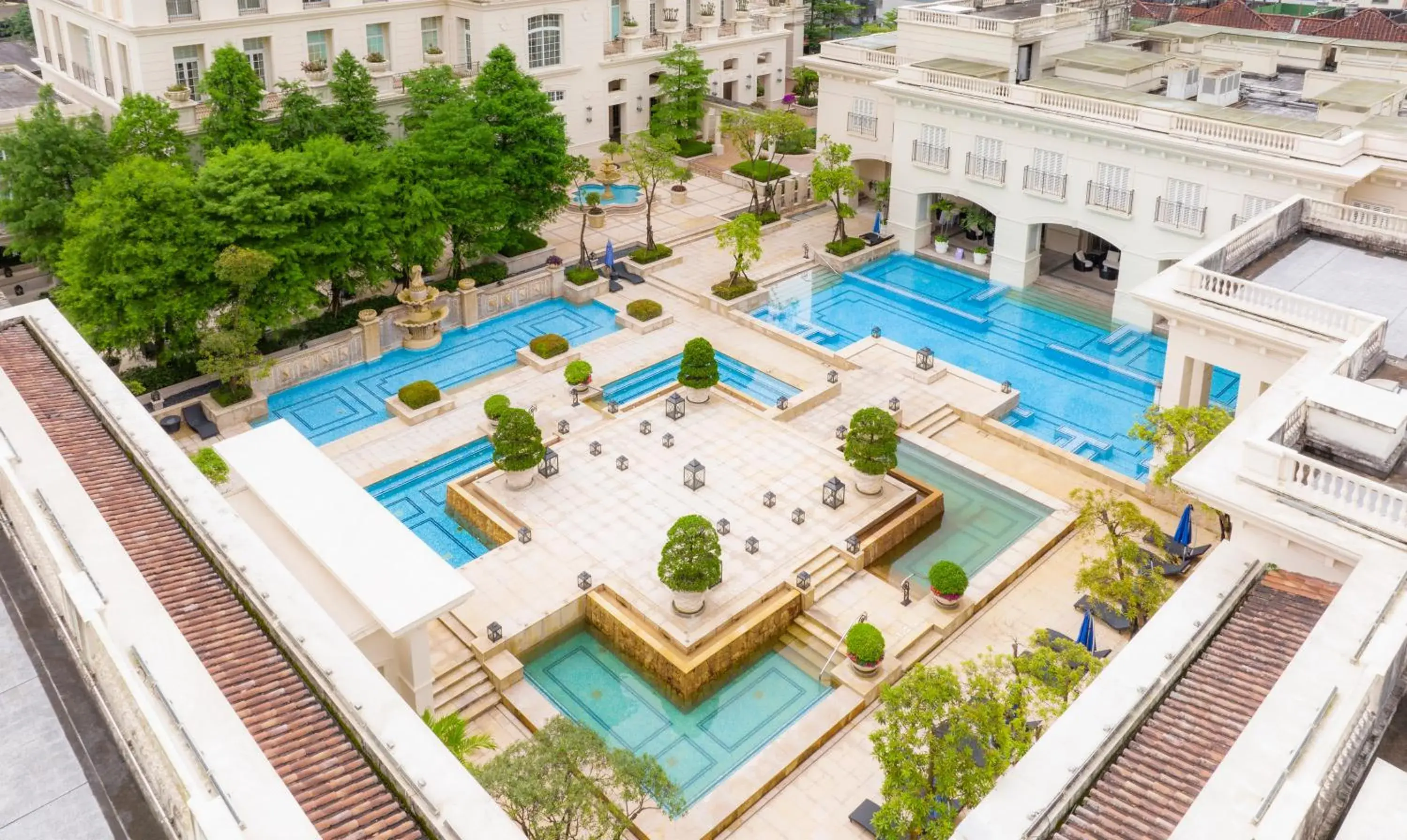 Pool view in RSL Cold & Hot Springs Resort Suao Pool view in RSL Cold & Hot Springs Resort Suao