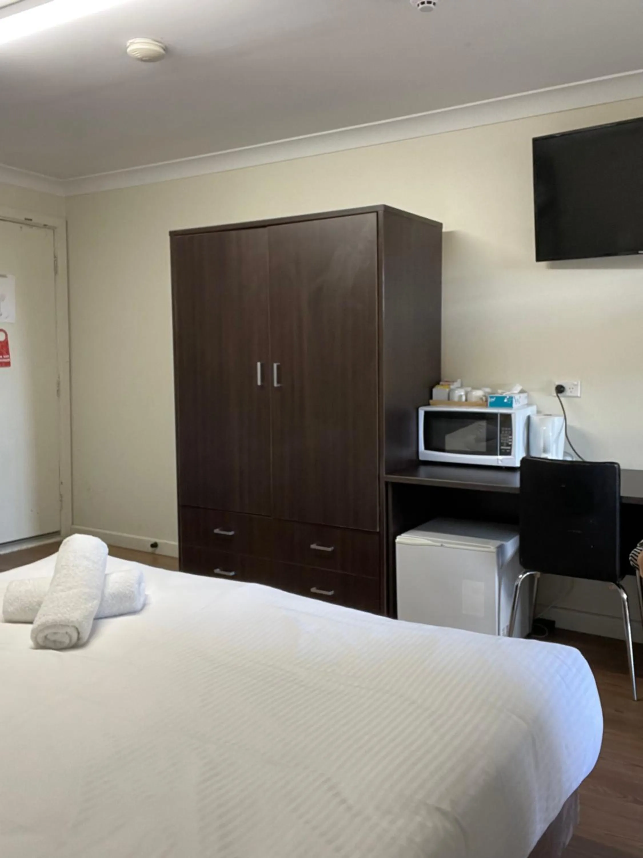 hair dresser, Bed in Siesta Villa