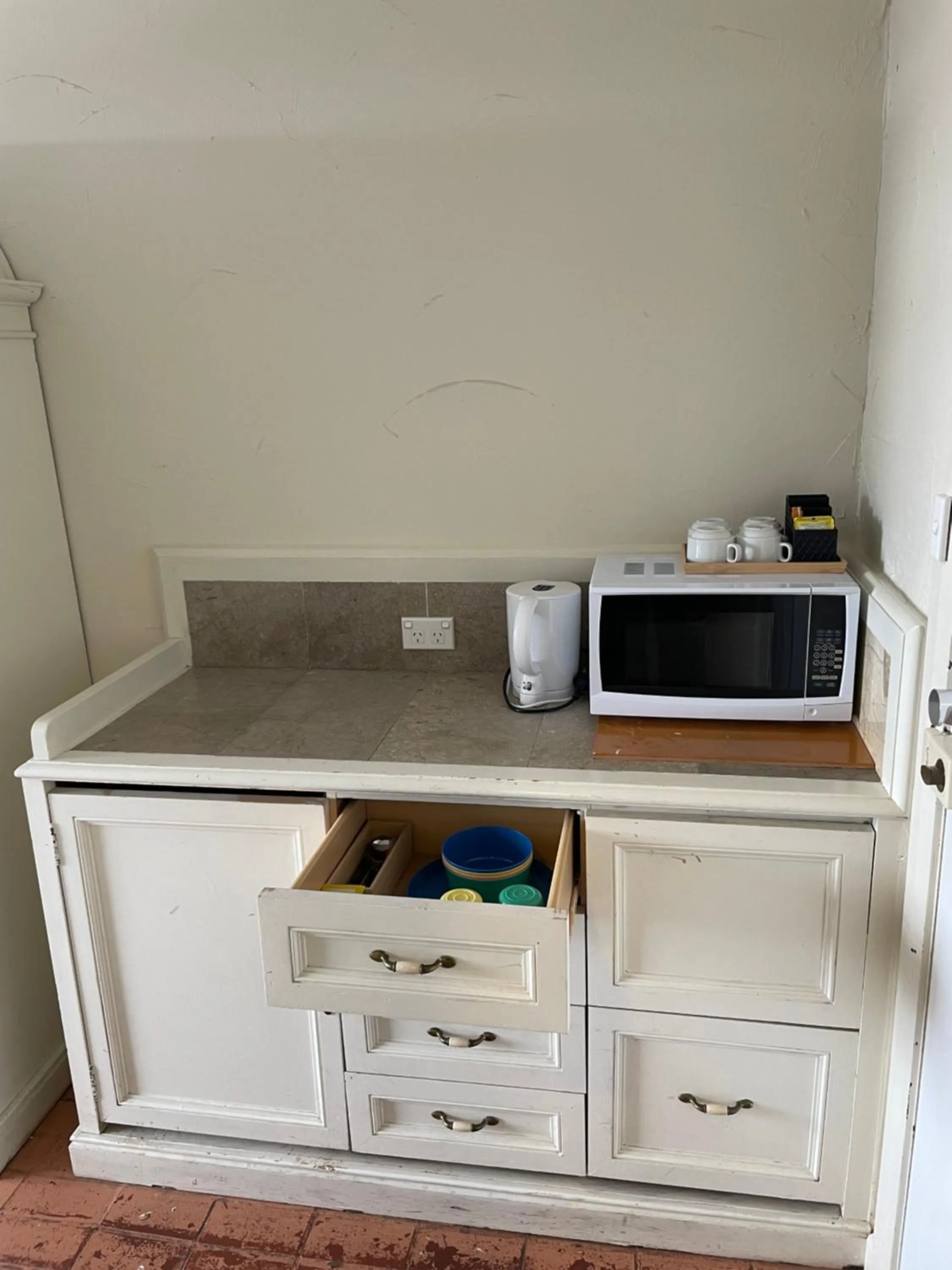 minibar in Siesta Villa