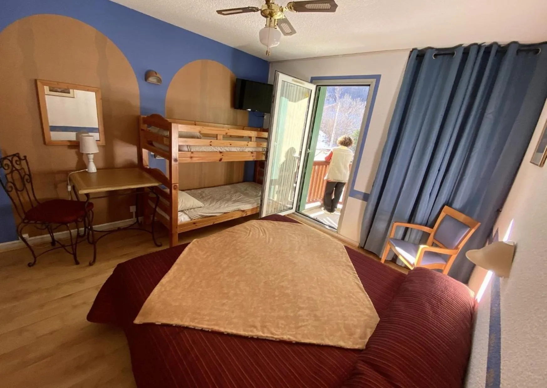 Mountain view in Hotel-Restaurant La Lauzétane