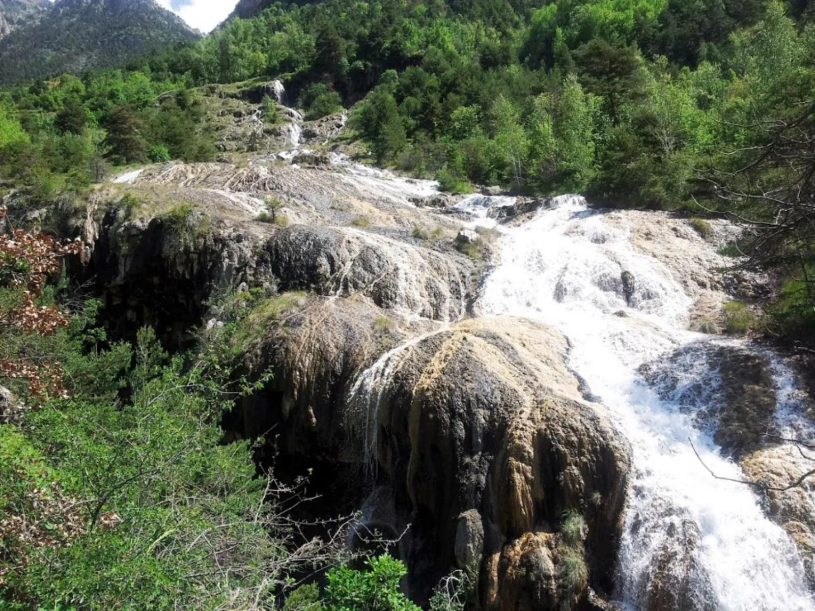 Nearby landmark in Hotel-Restaurant La Lauzétane