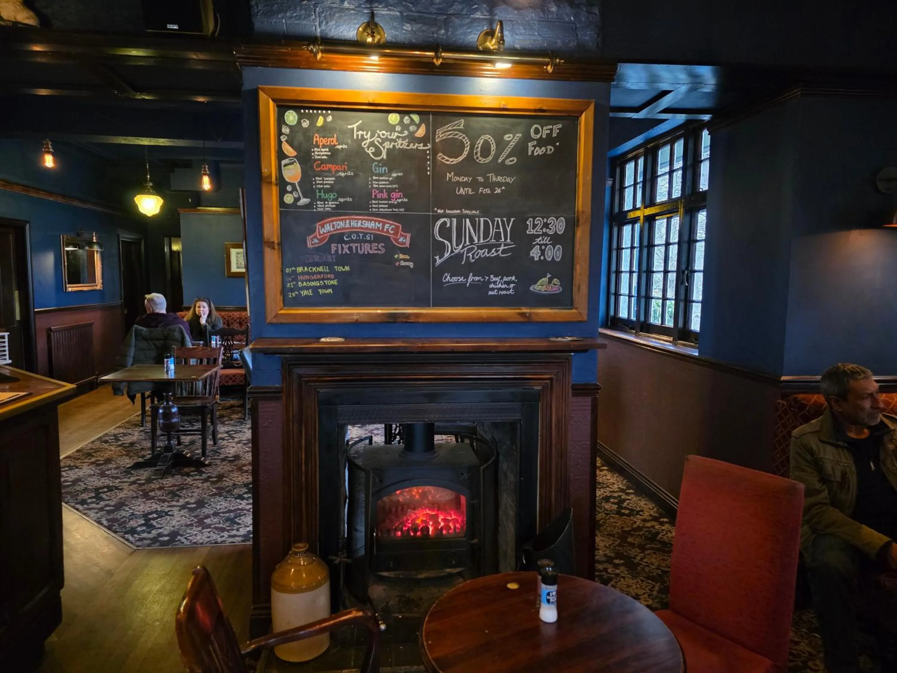 Restaurant/places to eat in The Weir Hotel