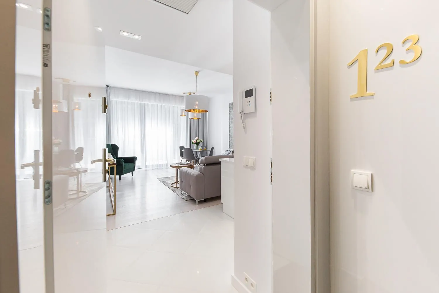 Deluxe One-Bedroom Apartment in Dune Resort - B