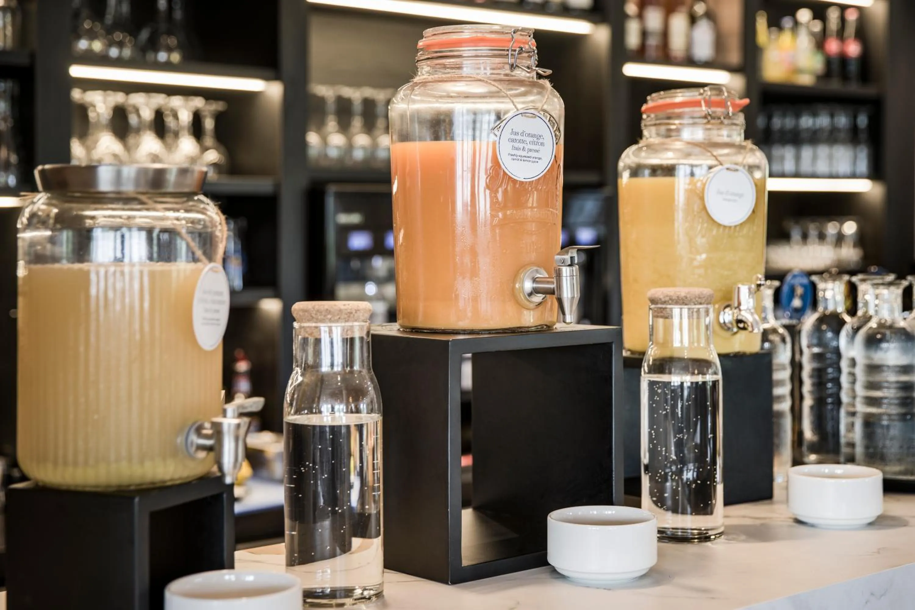 Breakfast in Mercure Chartres Est