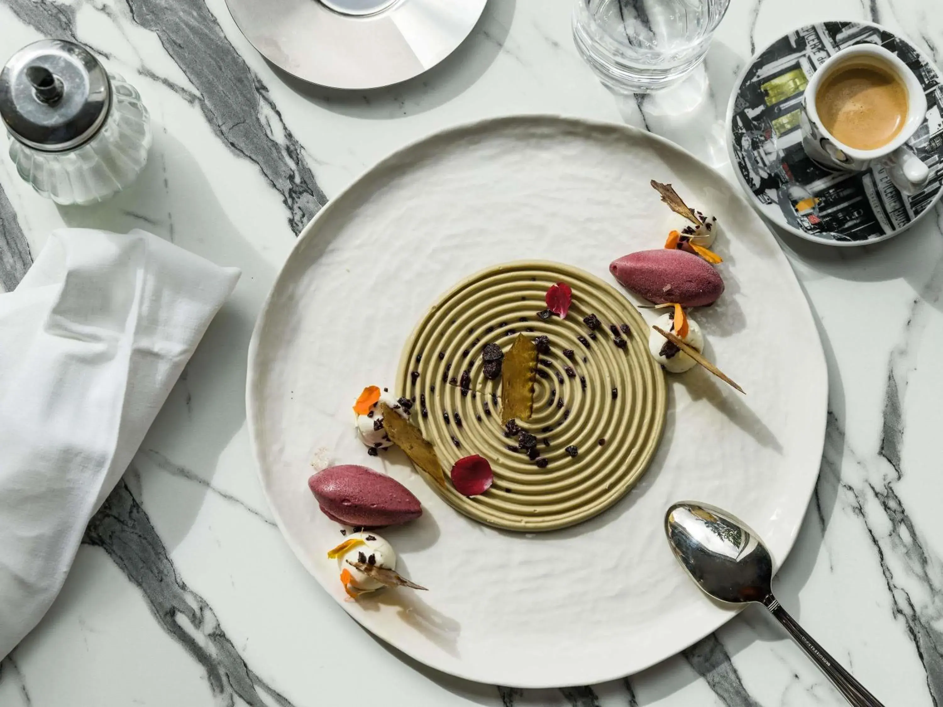 Property building in Mercure Chartres Est Property building in Mercure Chartres Est