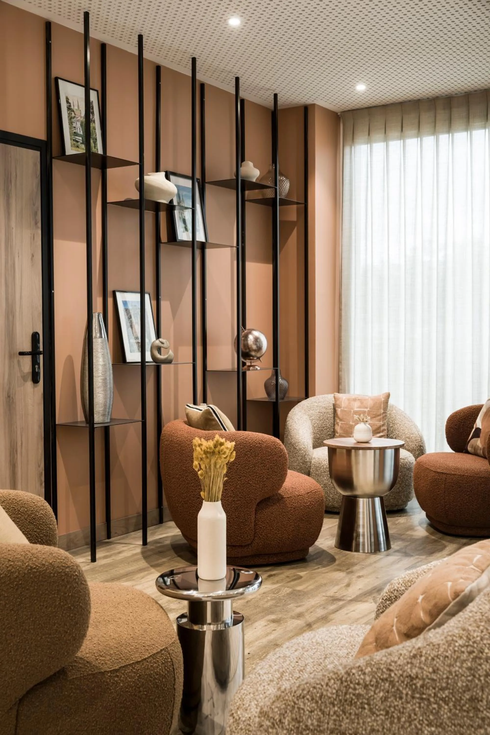 Communal lounge/ TV room in Mercure Chartres Est