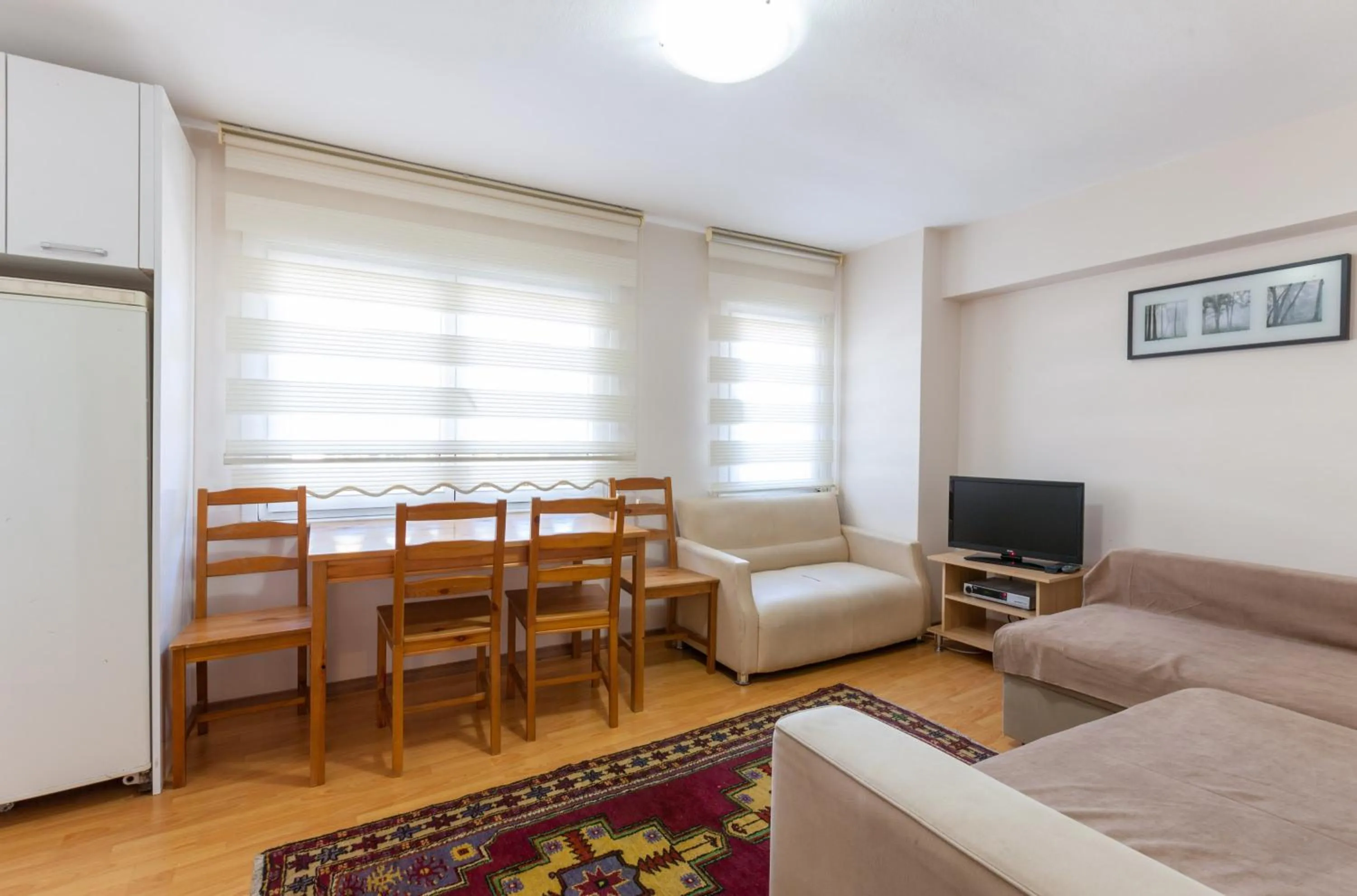 Kitchen or kitchenette in Sultan Apartments