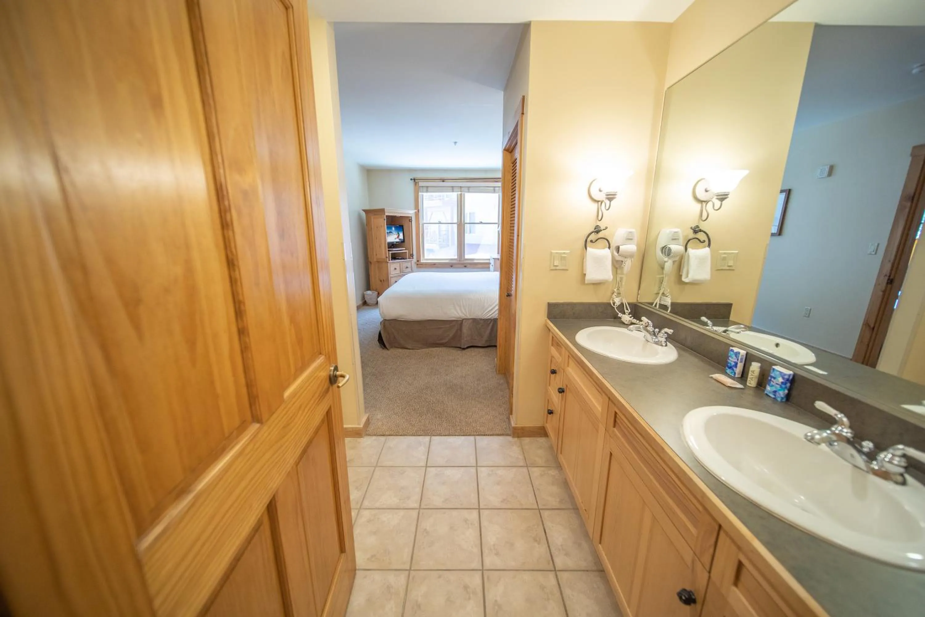 Bed in Buffalo Lodge 8327 by SummitCove Lodging