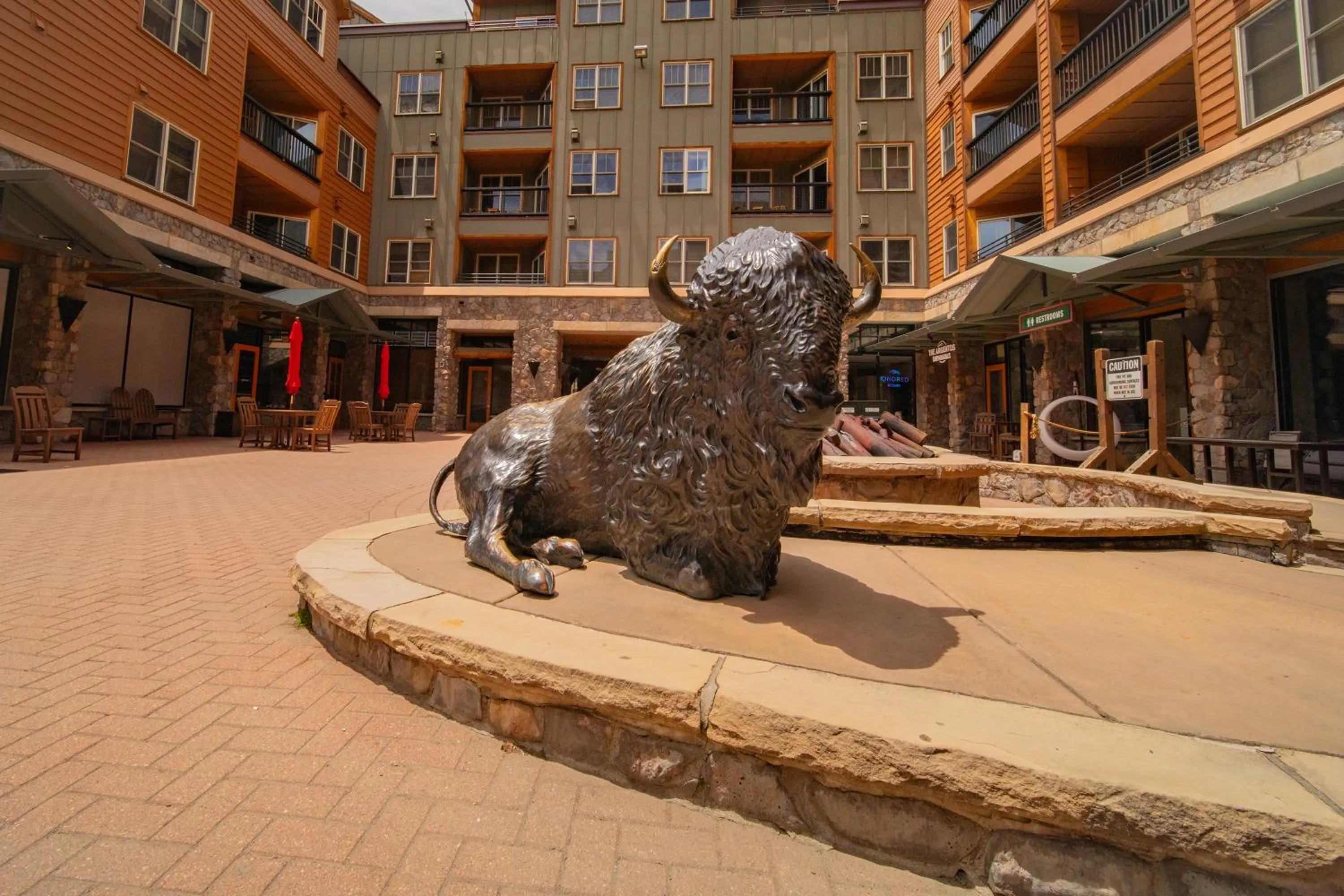 Buffalo Lodge 8327 by SummitCove Lodging