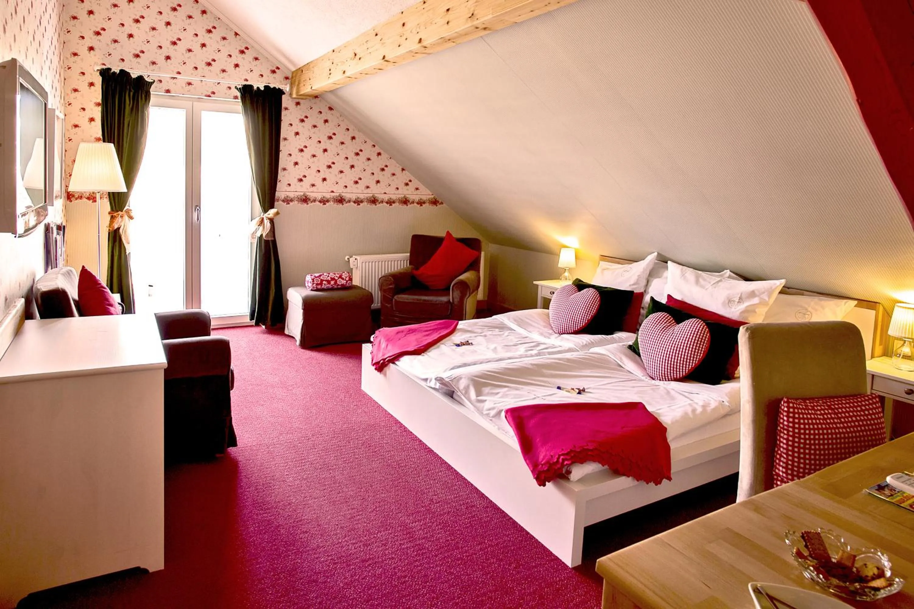 Photo of the whole room, Bed in SaarlandTraum Weihermühle