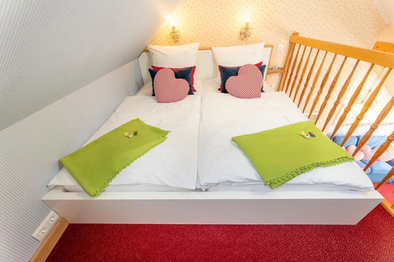 Bed in SaarlandTraum Weihermühle