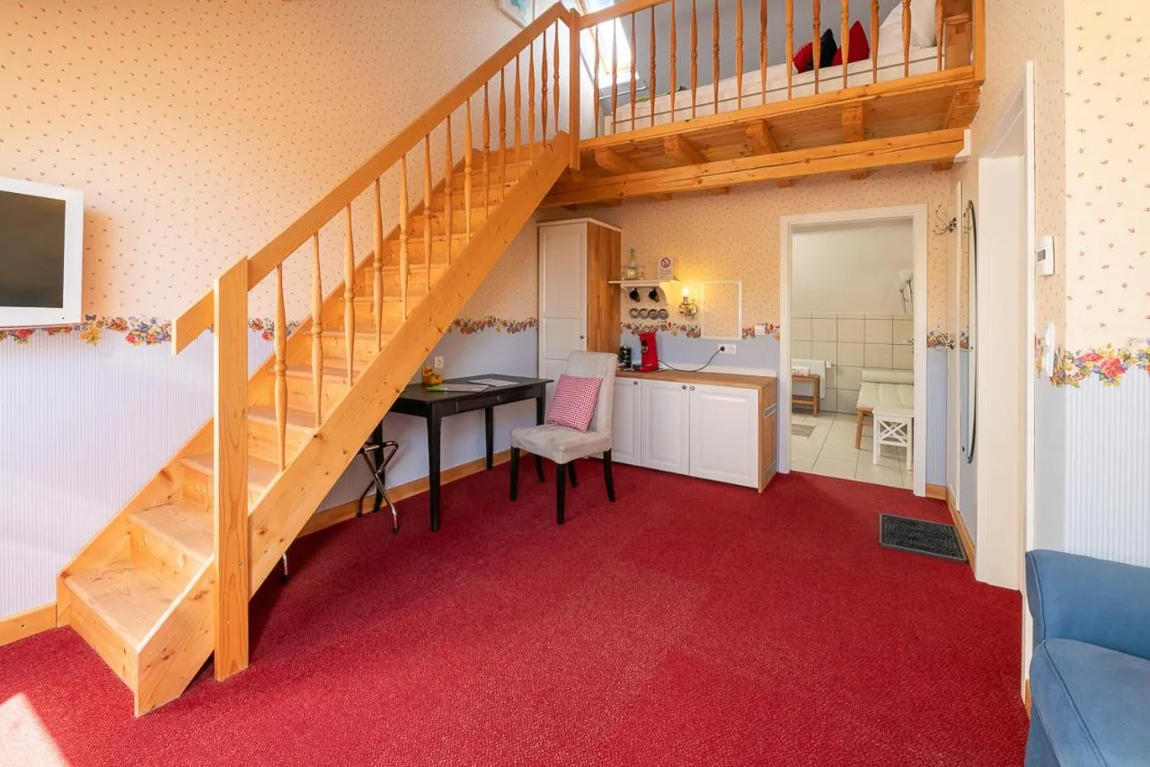 Photo of the whole room, Kitchen/Kitchenette in SaarlandTraum Weihermühle