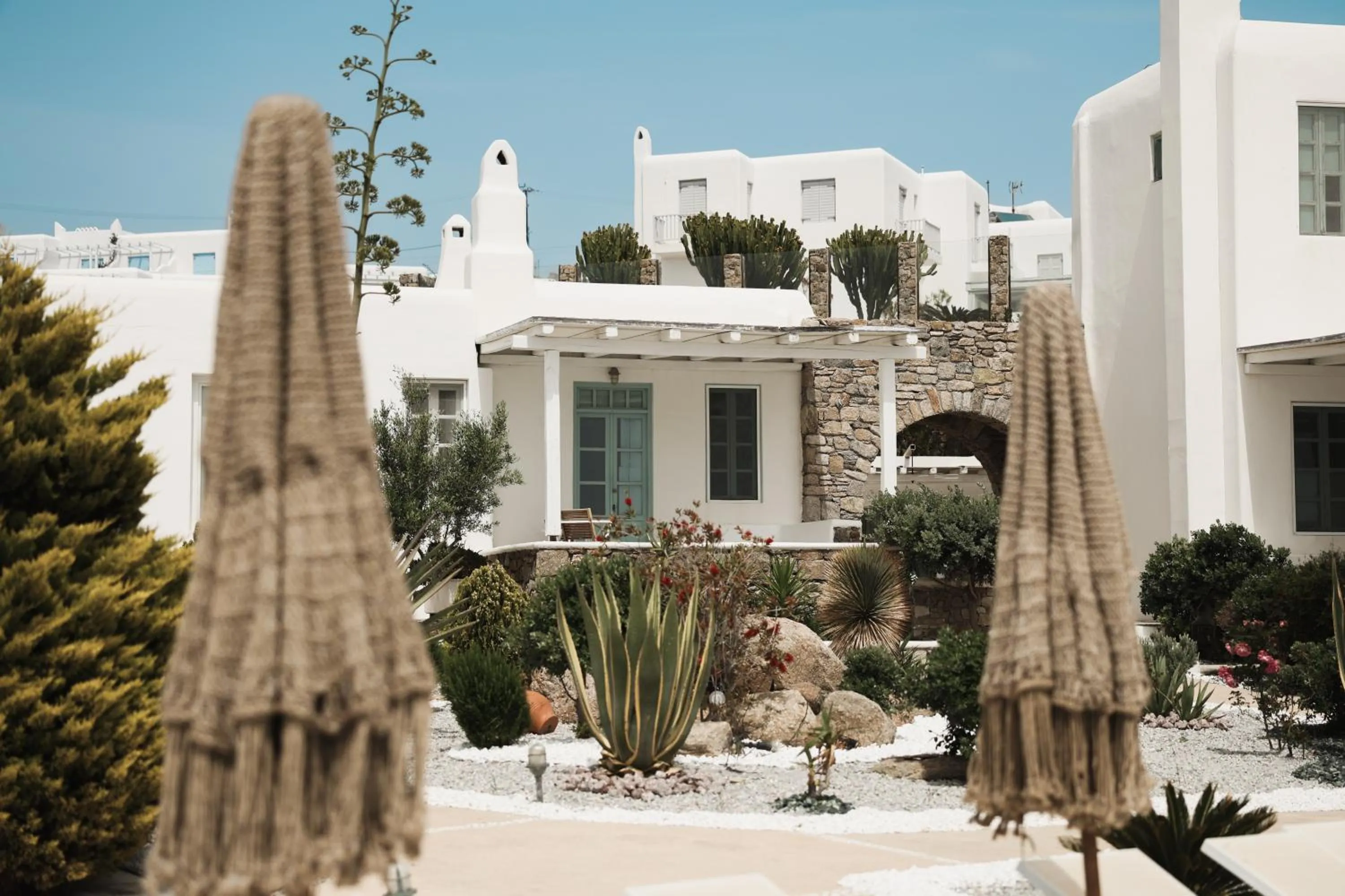 Property building in Mykonos Pantheon