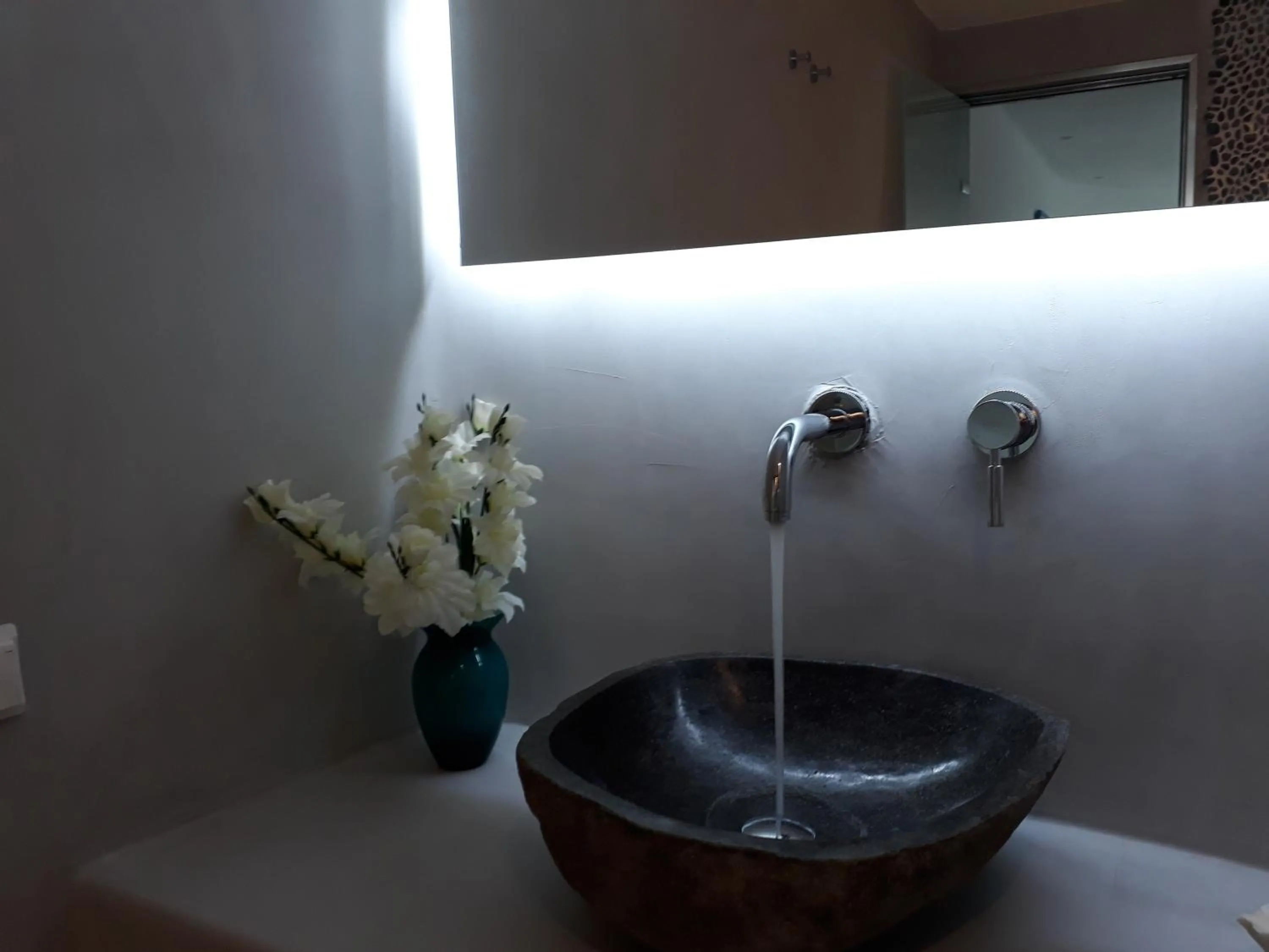 Bathroom in Mykonos Pantheon