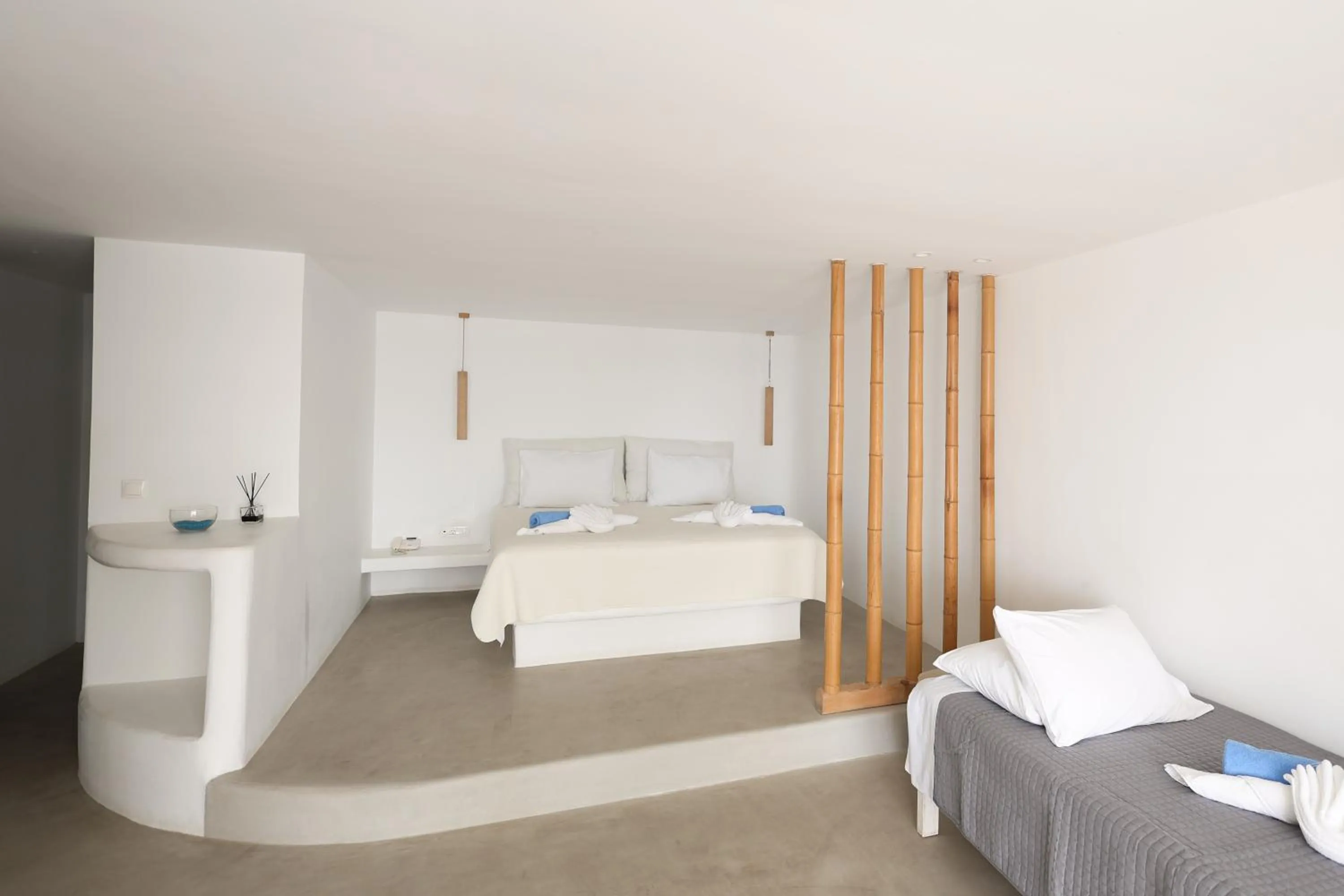 Bedroom, Bed in Mykonos Pantheon