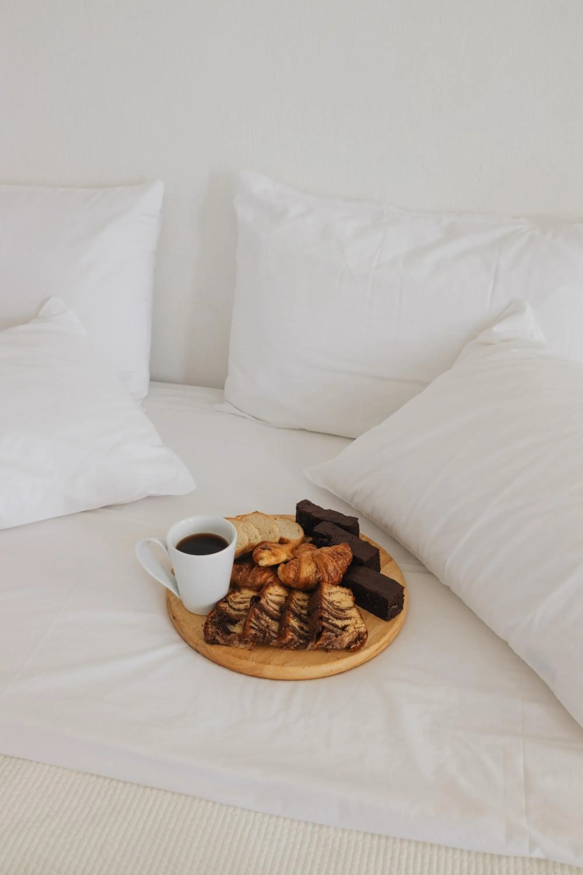 Breakfast, Bed in Mykonos Pantheon