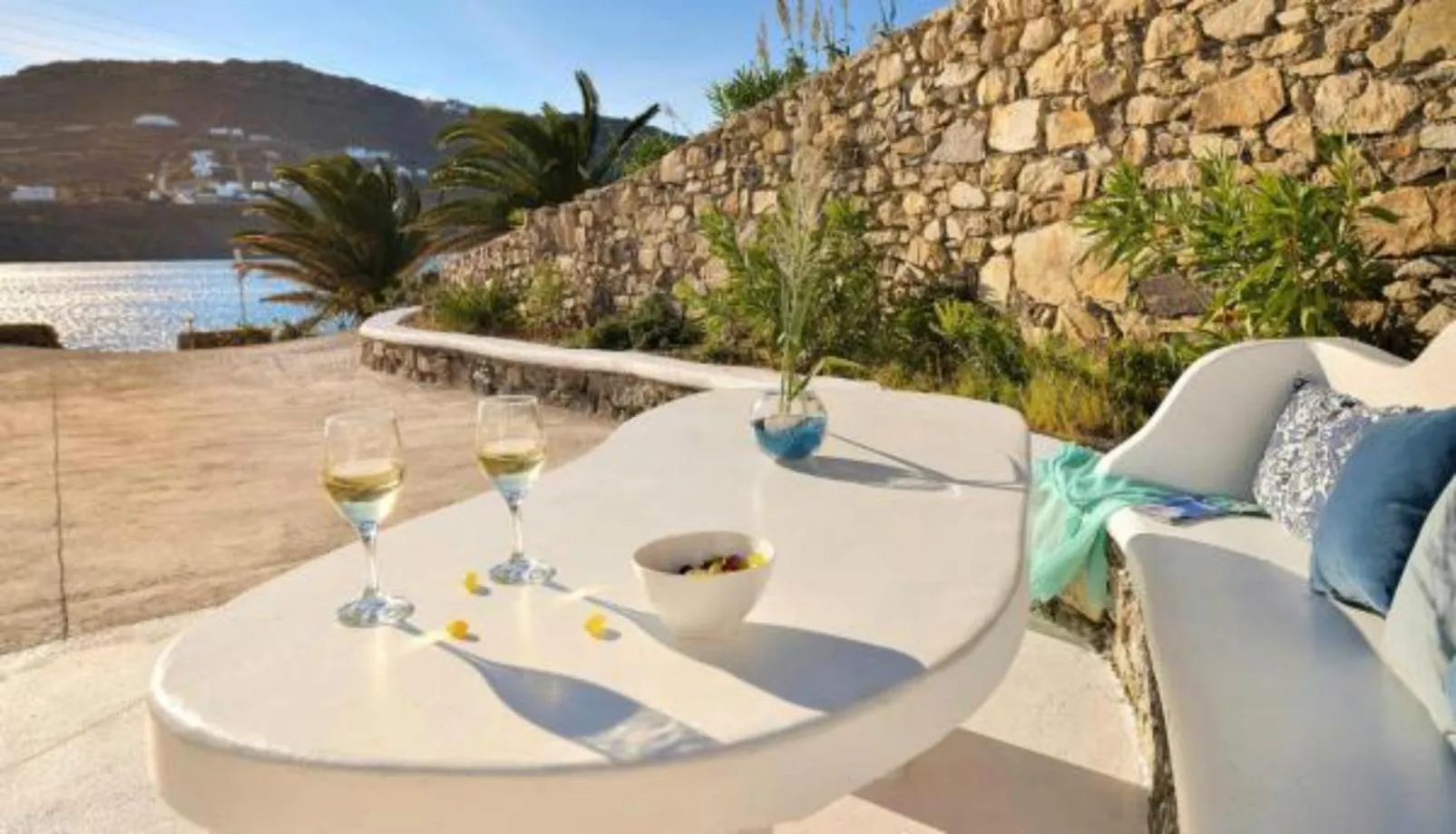 Patio in Mykonos Pantheon