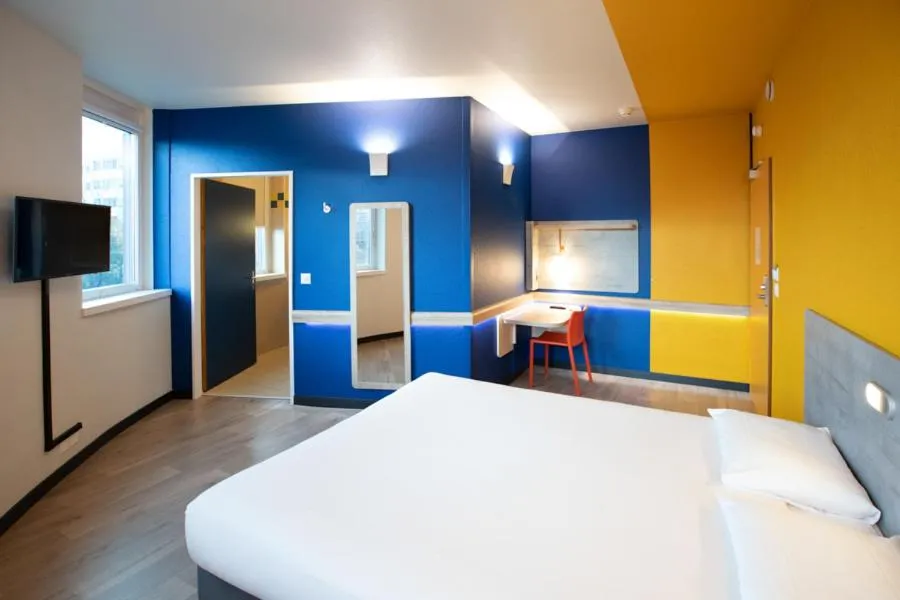 Bed in ibis budget Genève Aéroport