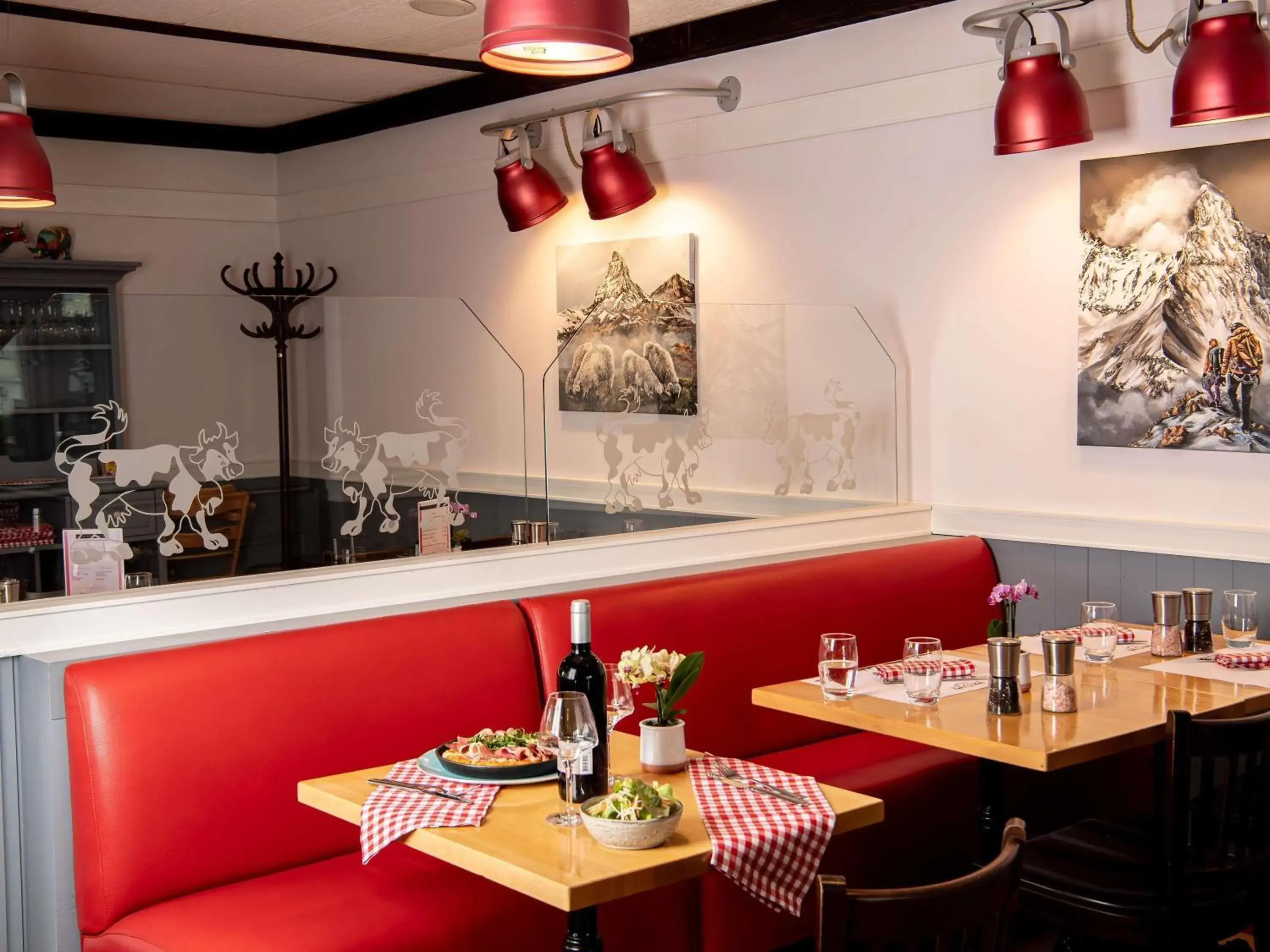 Restaurant/places to eat in ibis budget Genève Aéroport Restaurant/places to eat in ibis budget Genève Aéroport