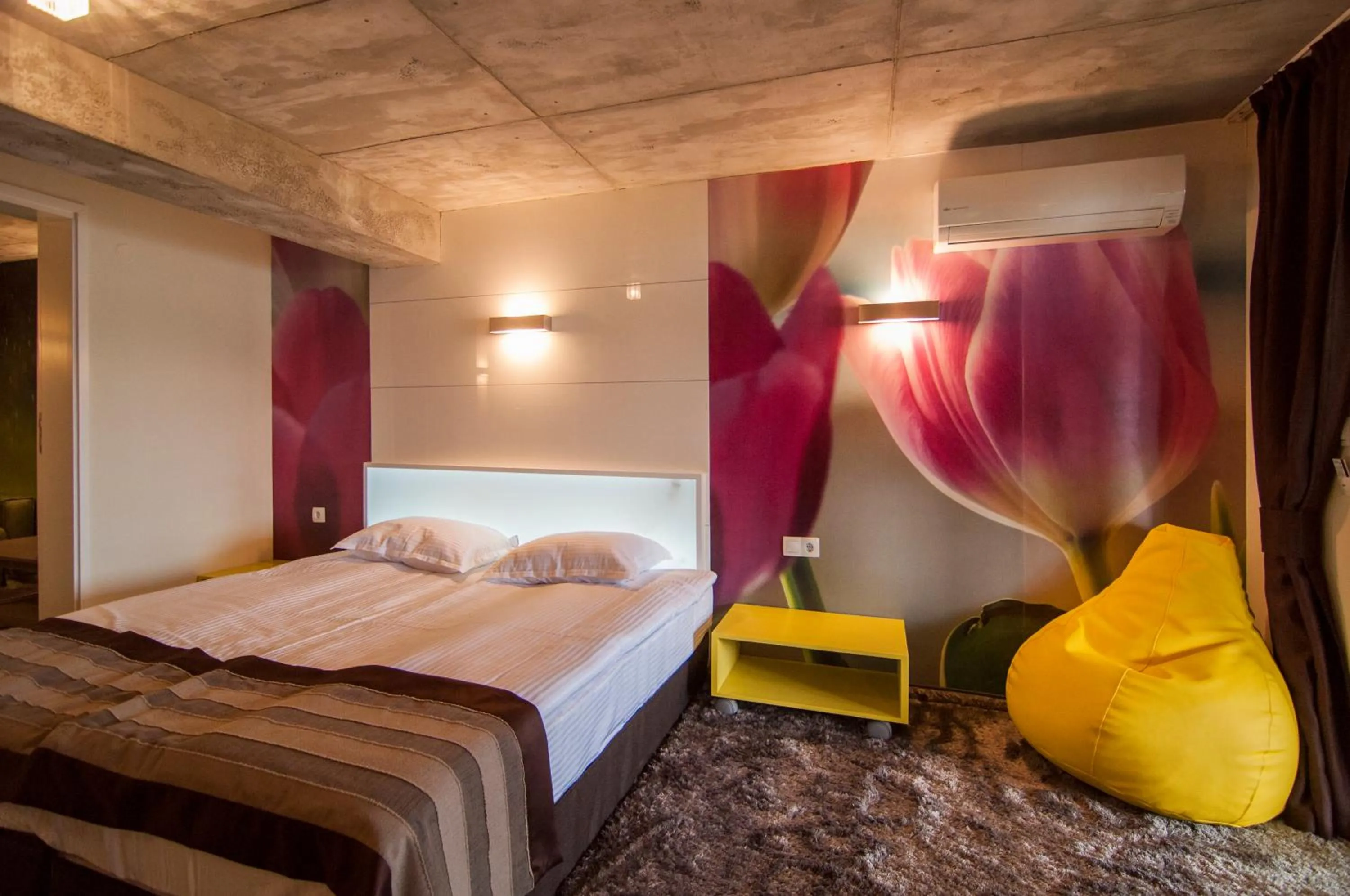 Bed in Aparthotel Seasons Glavatarski Han