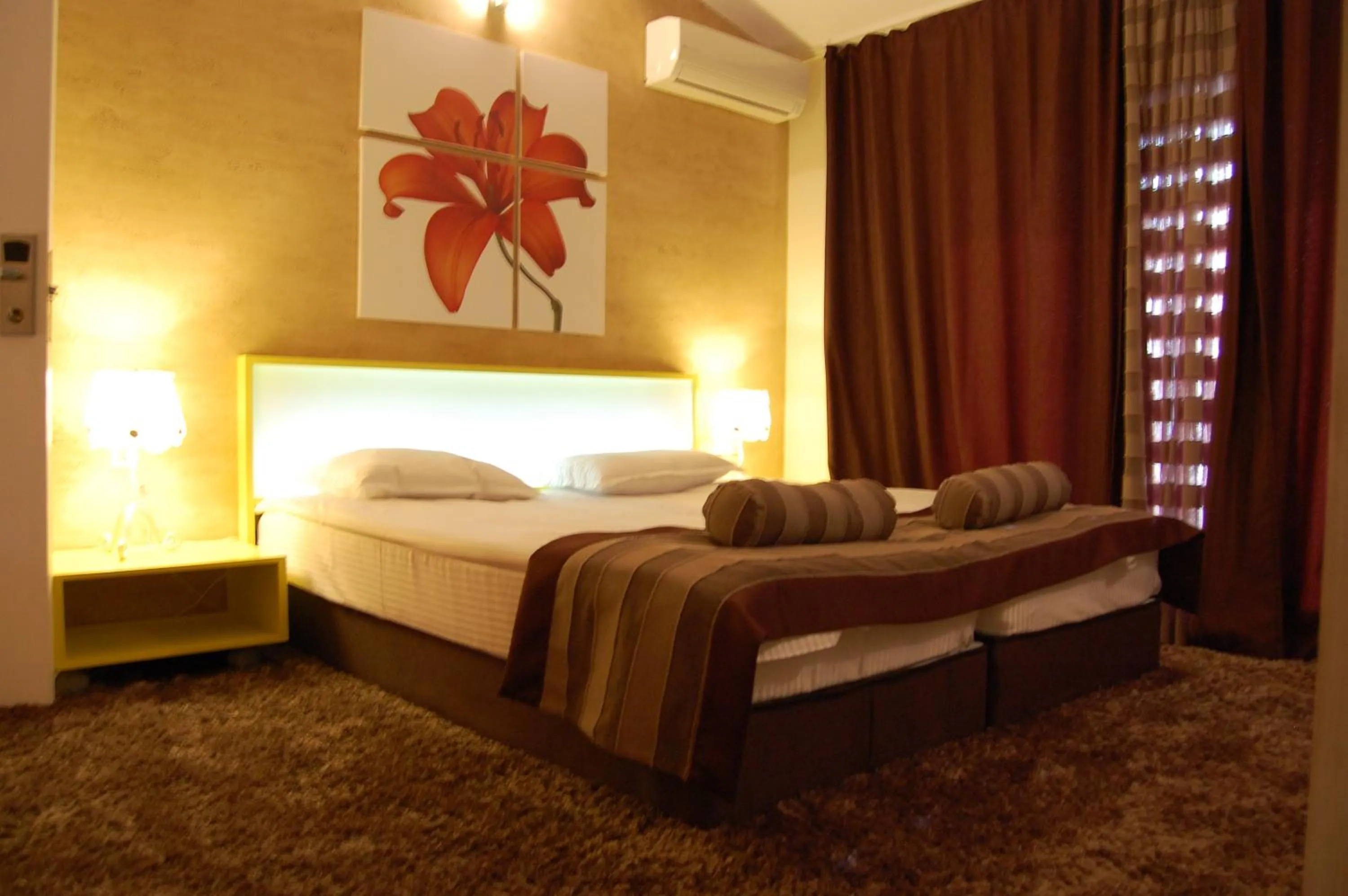 Bed in Aparthotel Seasons Glavatarski Han