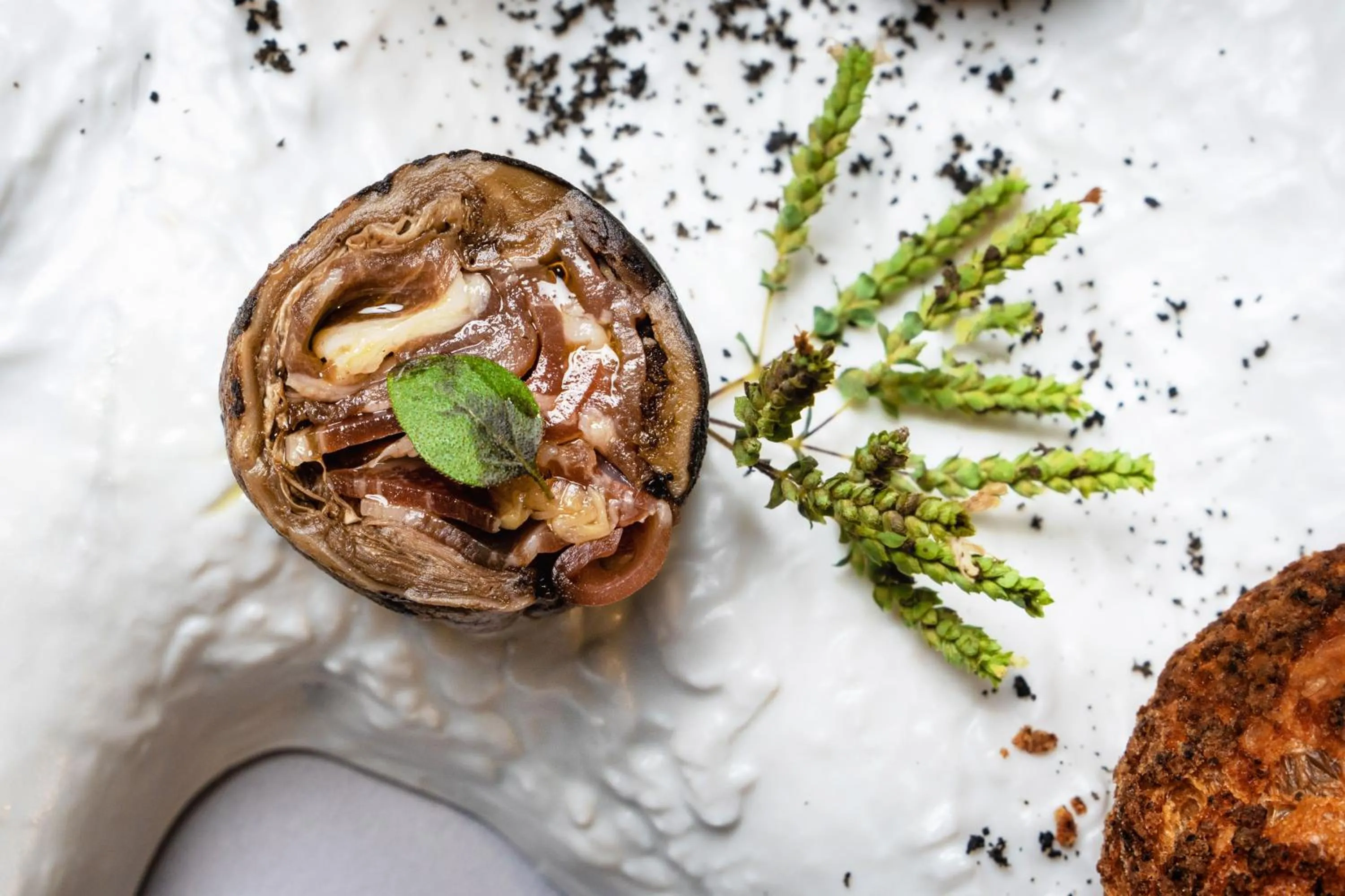 Restaurant/places to eat in Le Manoir du Lys, The Originals Relais