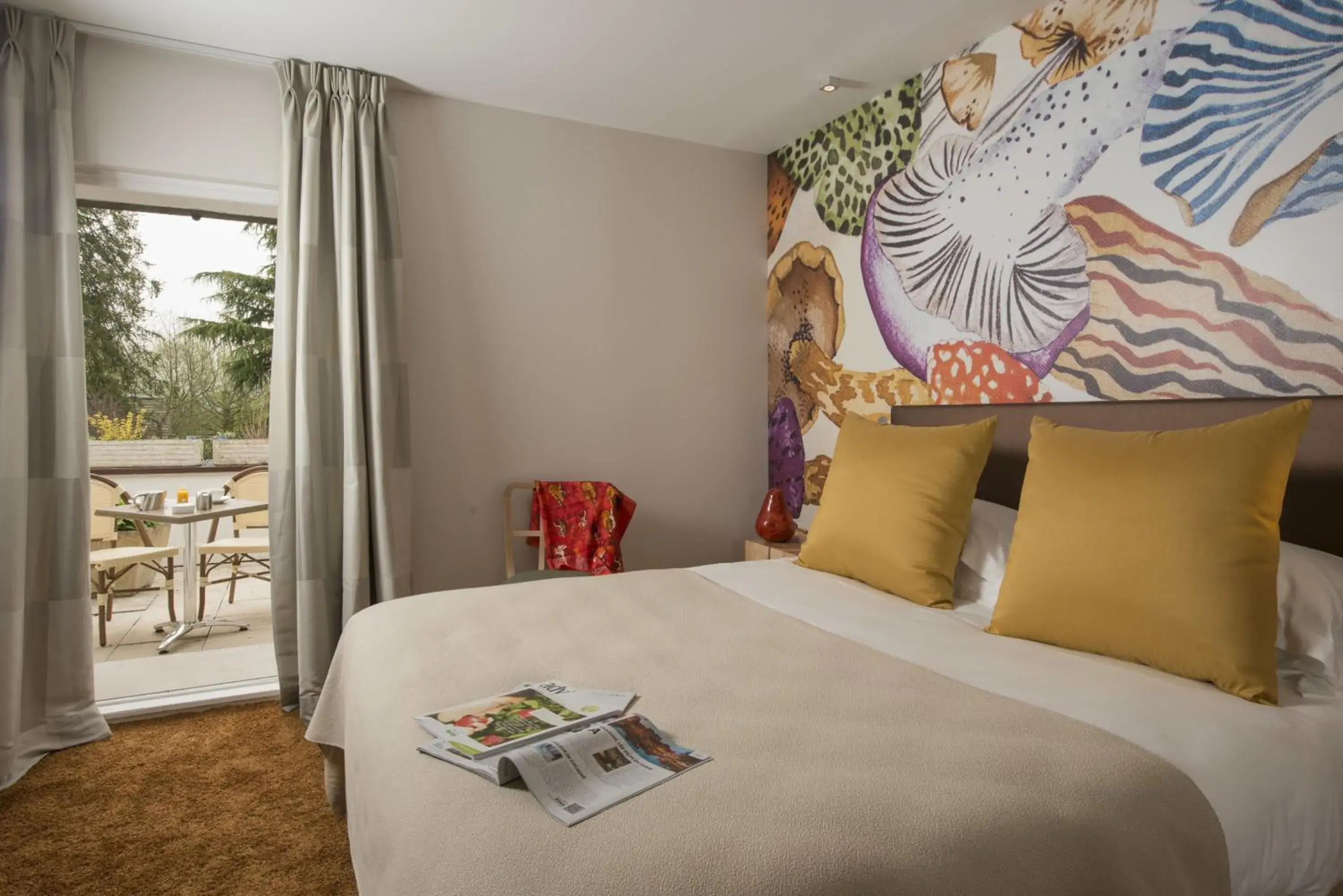 Bedroom, Bed in Le Manoir du Lys, The Originals Relais Bedroom, Bed in Le Manoir du Lys, The Originals Relais