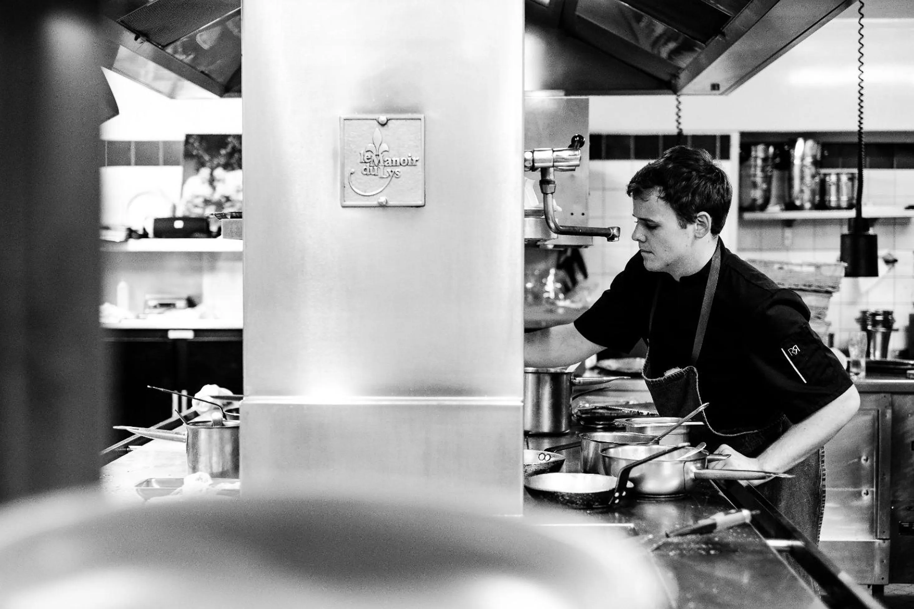 Staff in Le Manoir du Lys, The Originals Relais