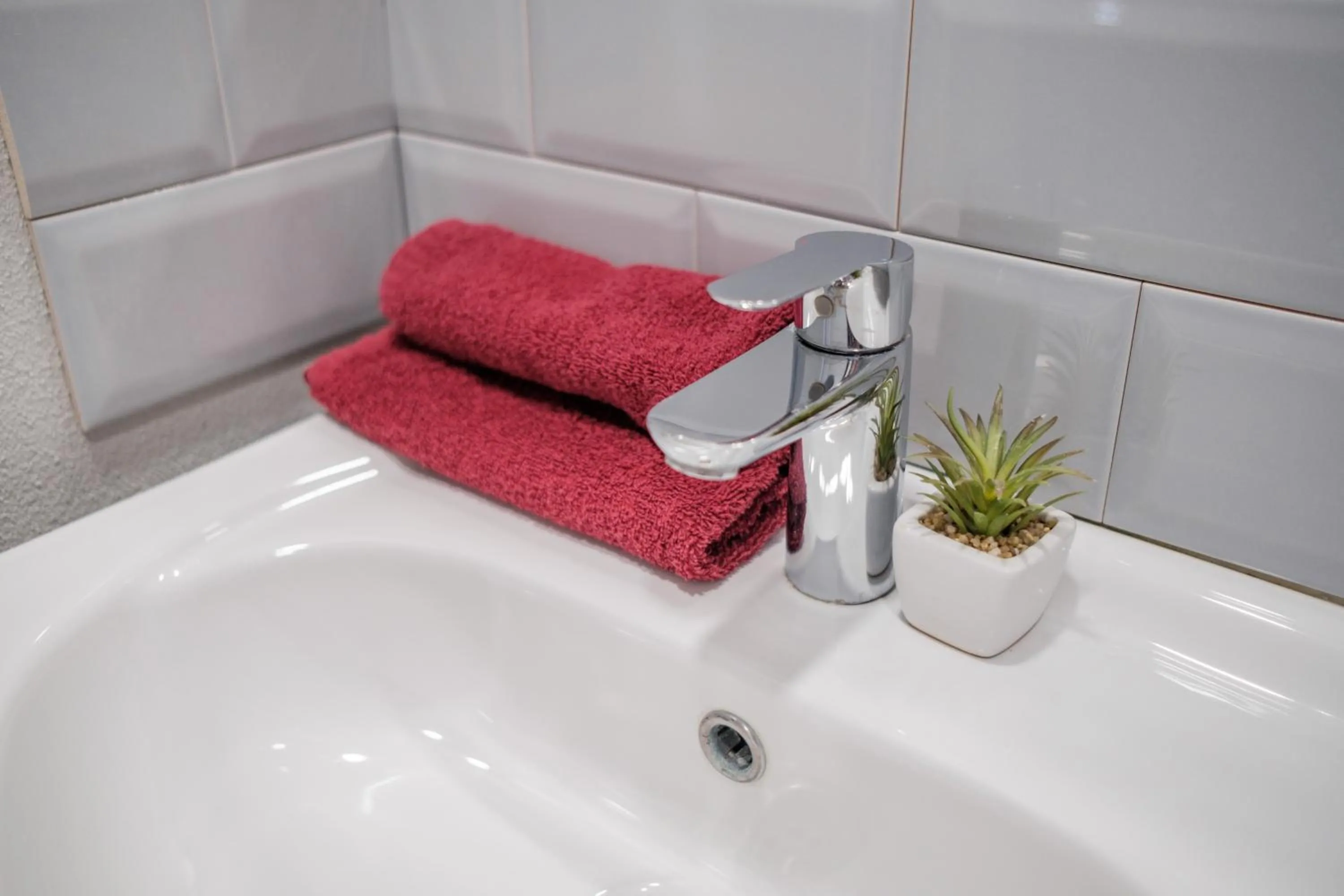 Bathroom in Filosoofi 1 Studio Apartments