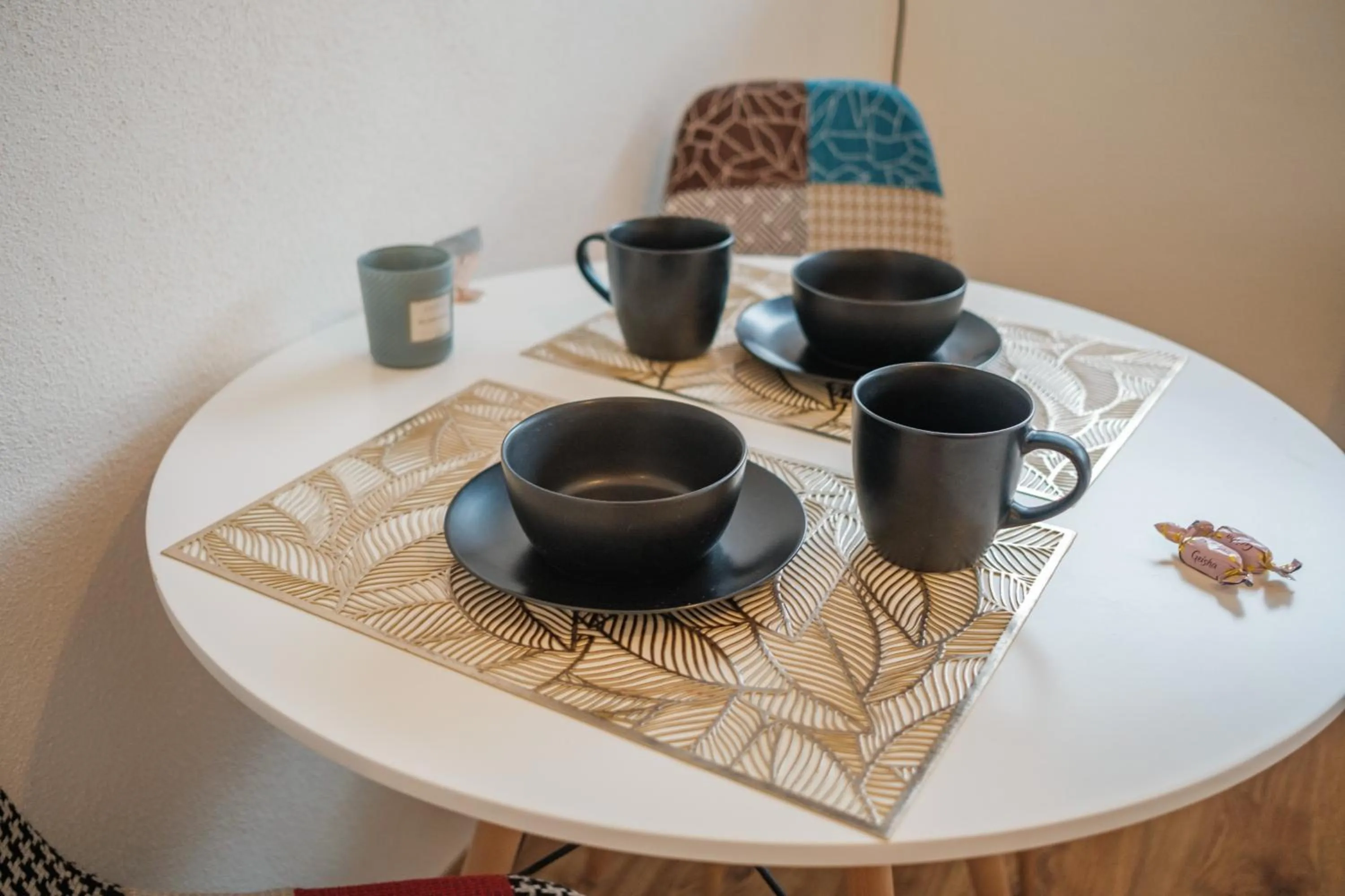 Dining area in Filosoofi 1 Studio Apartments
