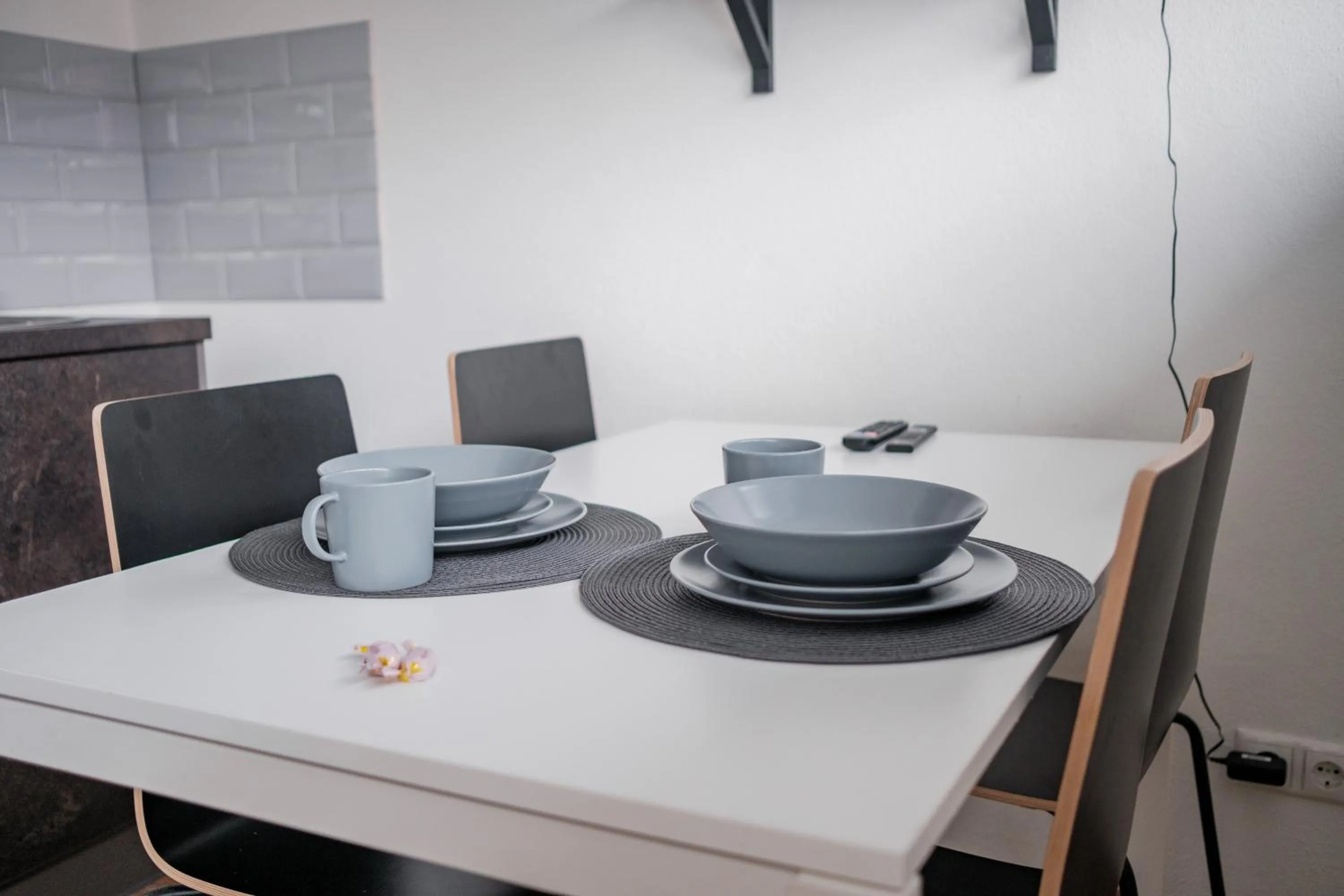 Dining area in Filosoofi 1 Studio Apartments