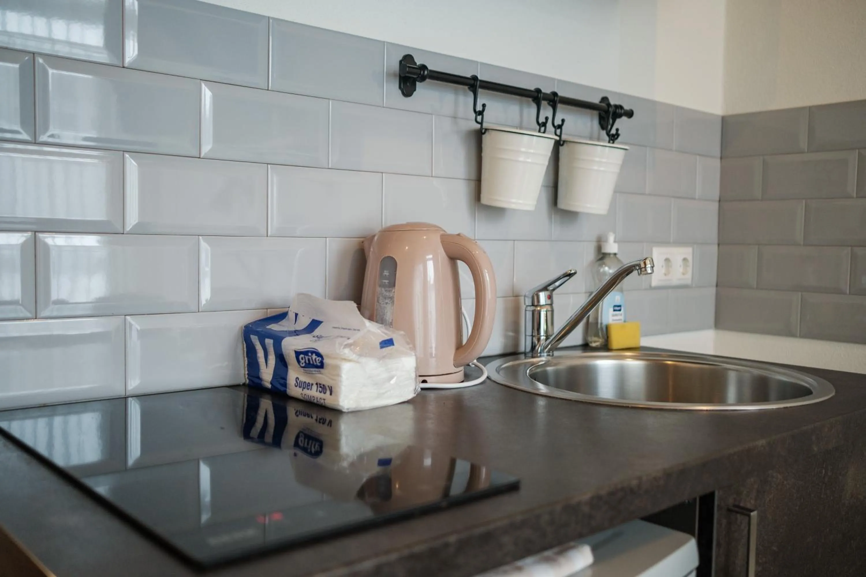 Kitchen or kitchenette in Filosoofi 1 Studio Apartments