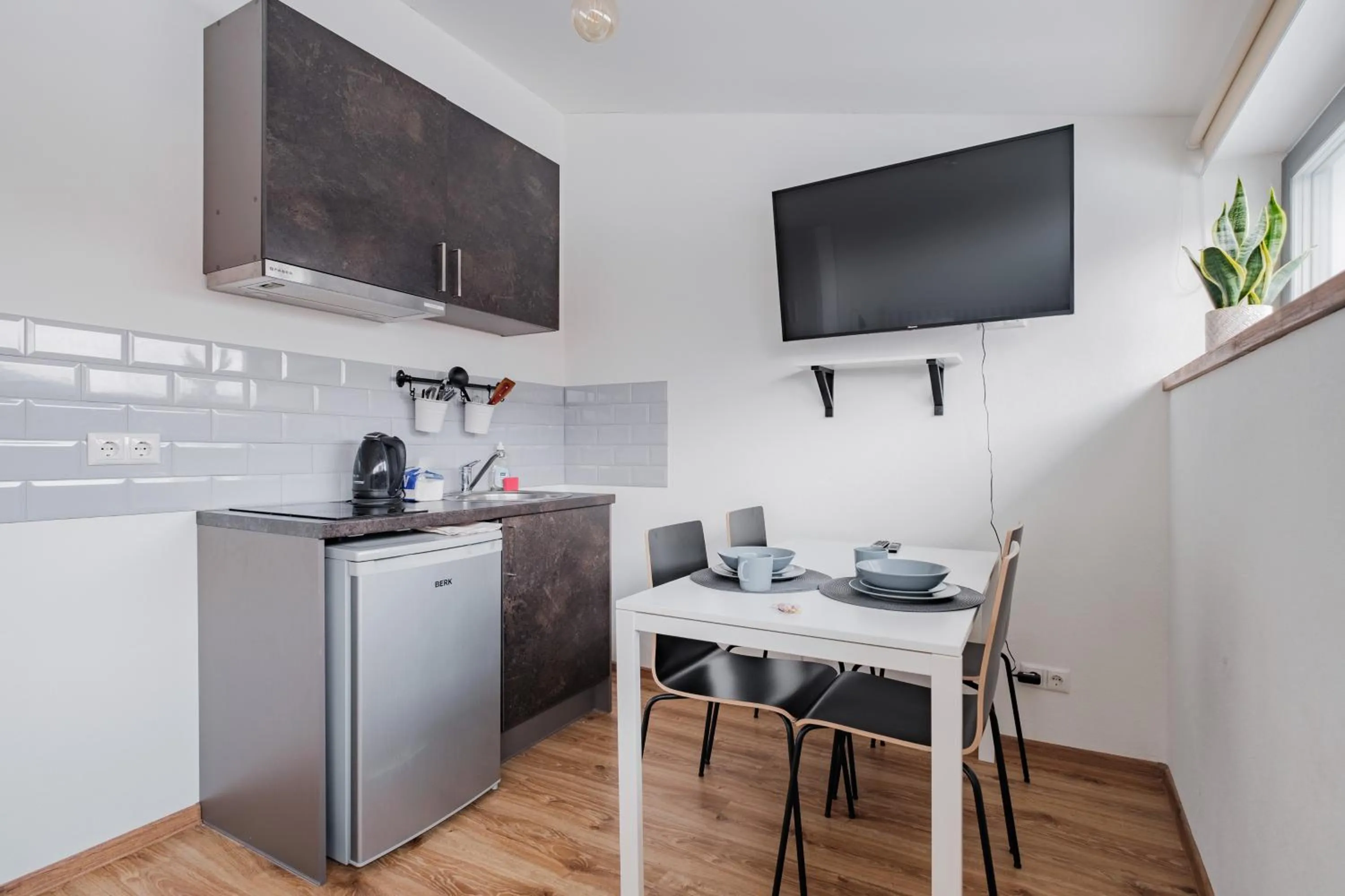 Kitchen or kitchenette in Filosoofi 1 Studio Apartments