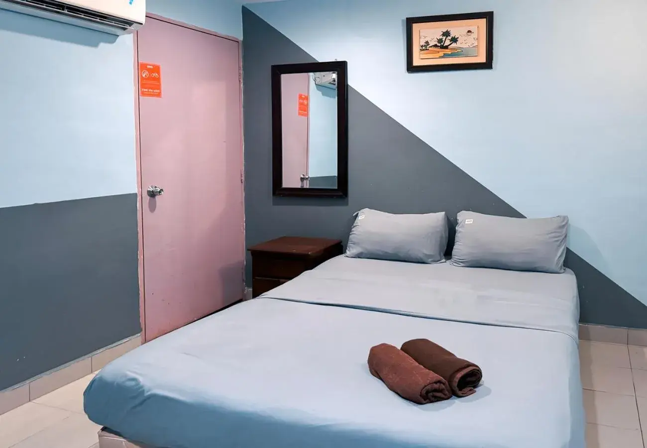 Standard Double Room in Lotus Hotel Seremban Near KPJ Seremban & Palm Mall Standard Double Room in Lotus Hotel Seremban Near KPJ Seremban & Palm Mall