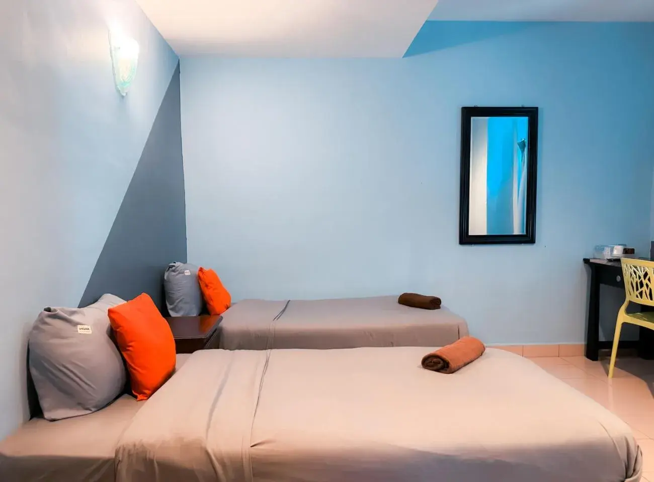 Standard Twin Room in Lotus Hotel Seremban Near KPJ Seremban & Palm Mall Standard Twin Room in Lotus Hotel Seremban Near KPJ Seremban & Palm Mall