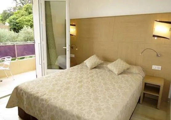 Bed in Hôtel Mare E Monti