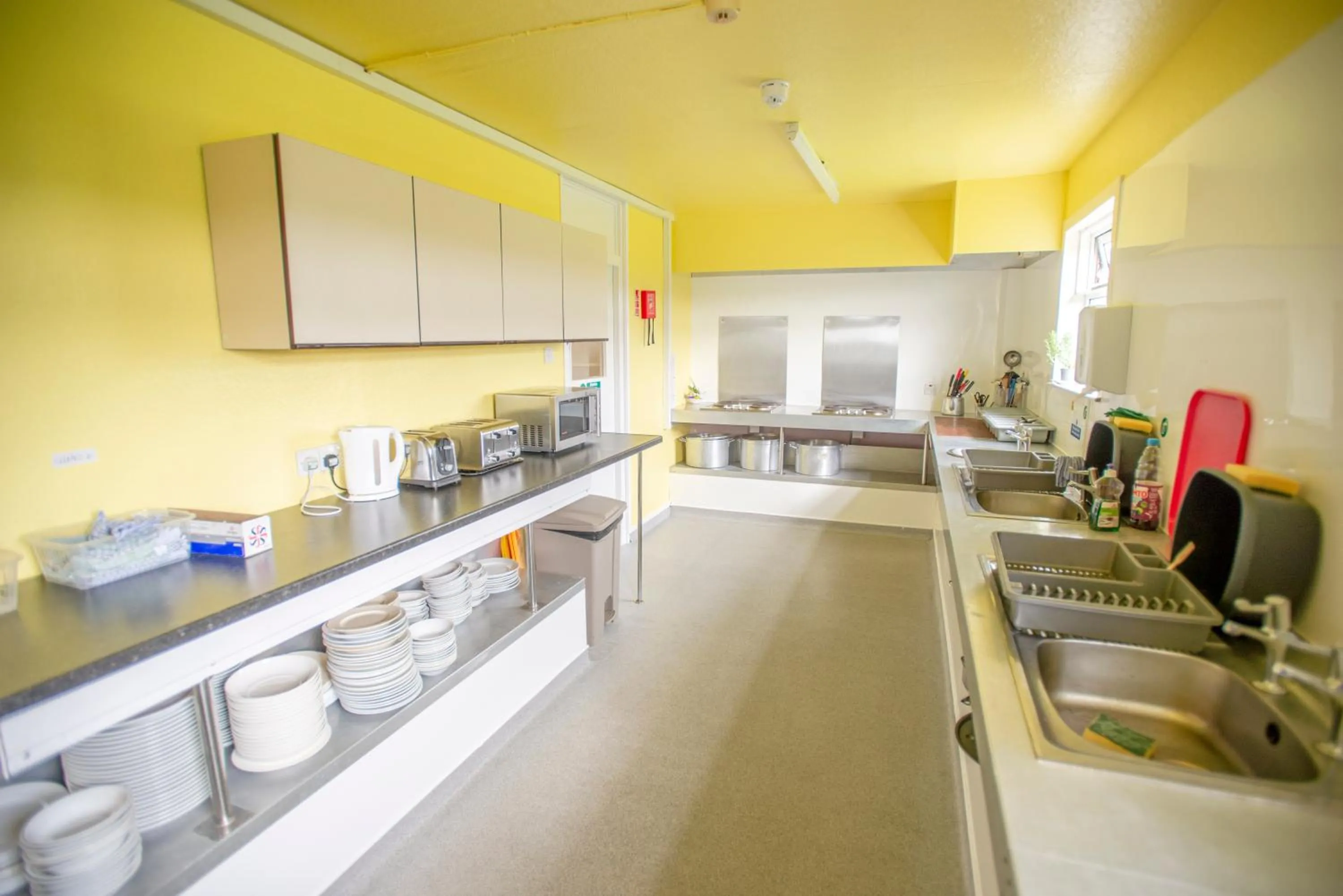 Communal kitchen in Kirkwall Youth Hostel