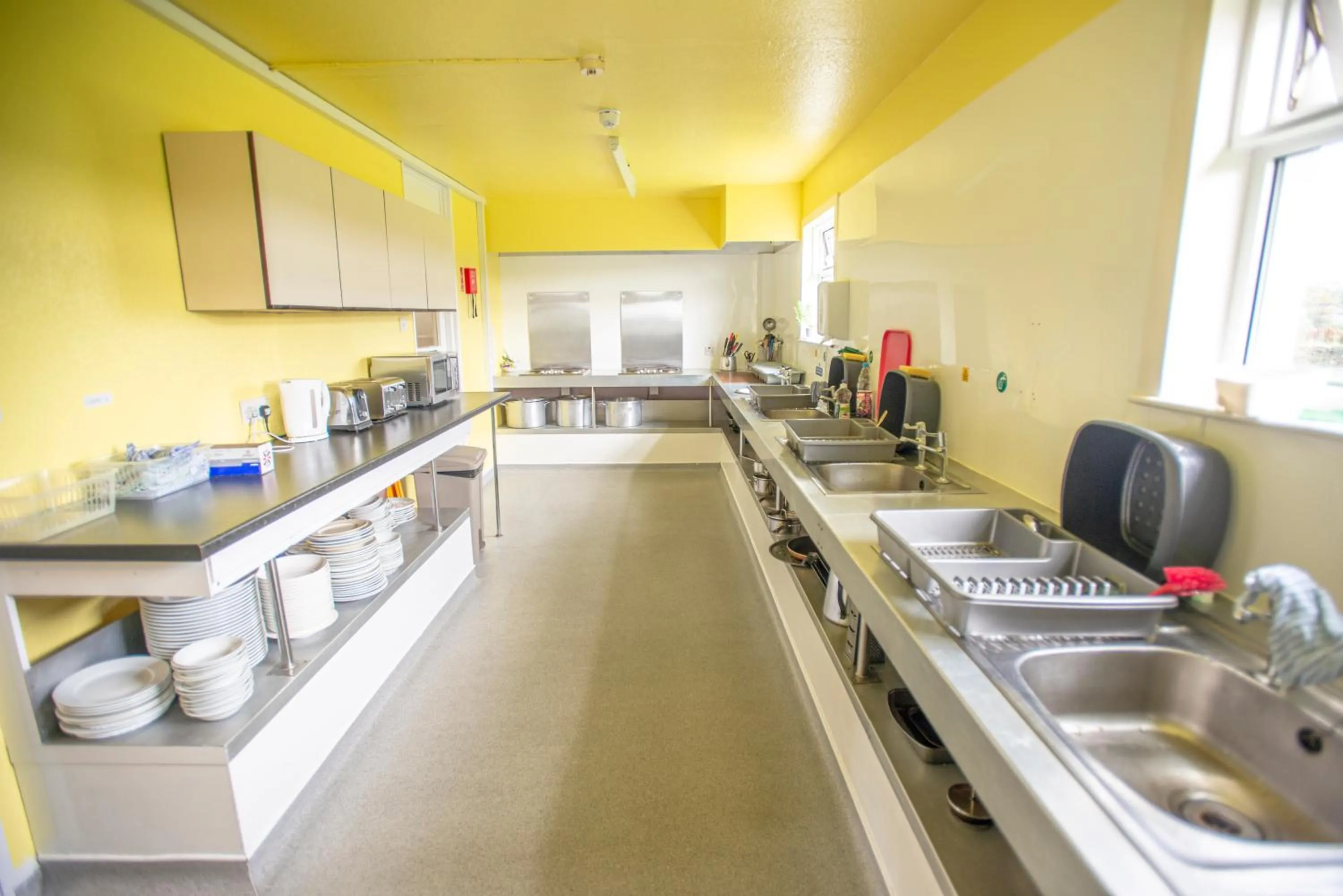 Communal kitchen in Kirkwall Youth Hostel