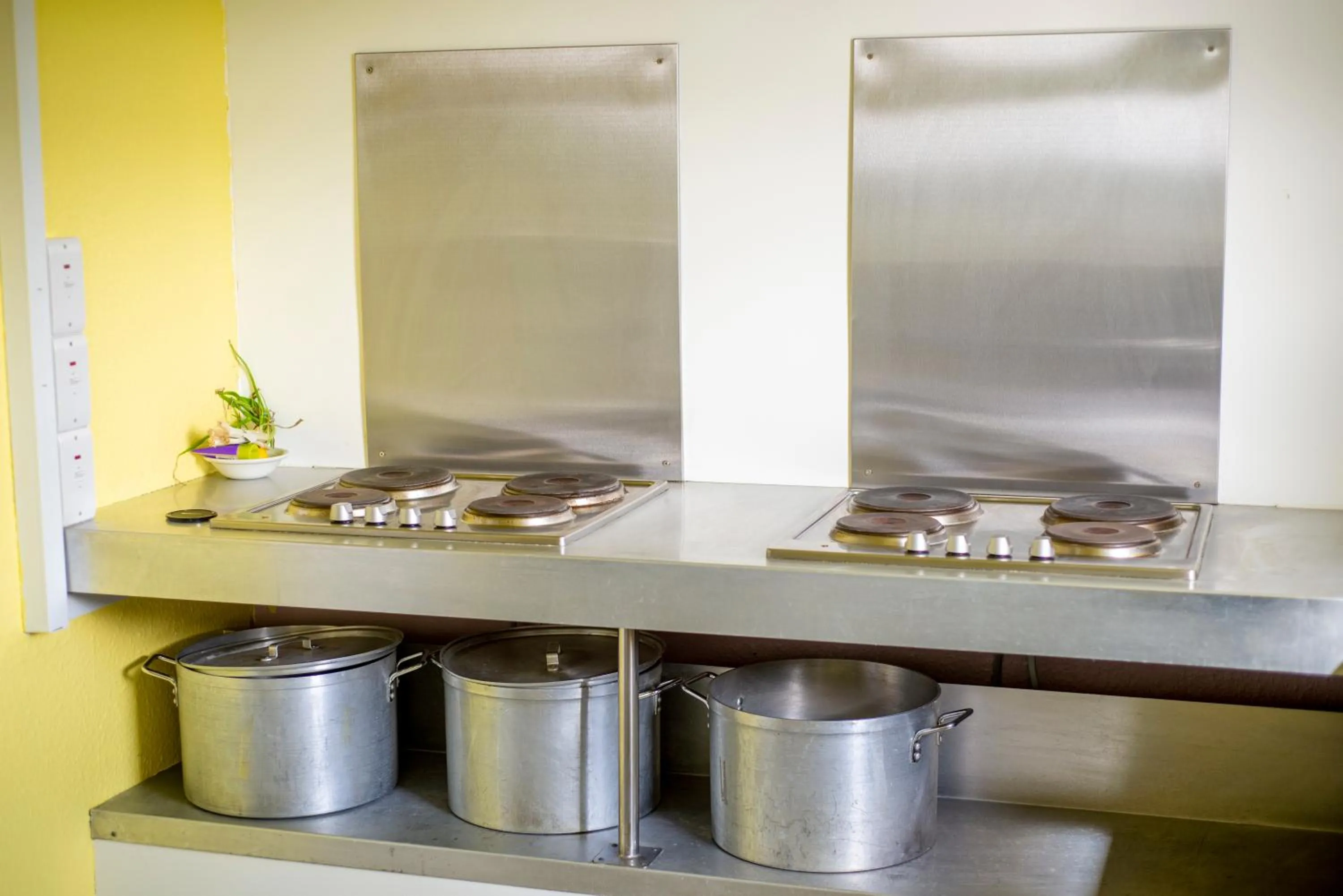 Communal kitchen in Kirkwall Youth Hostel
