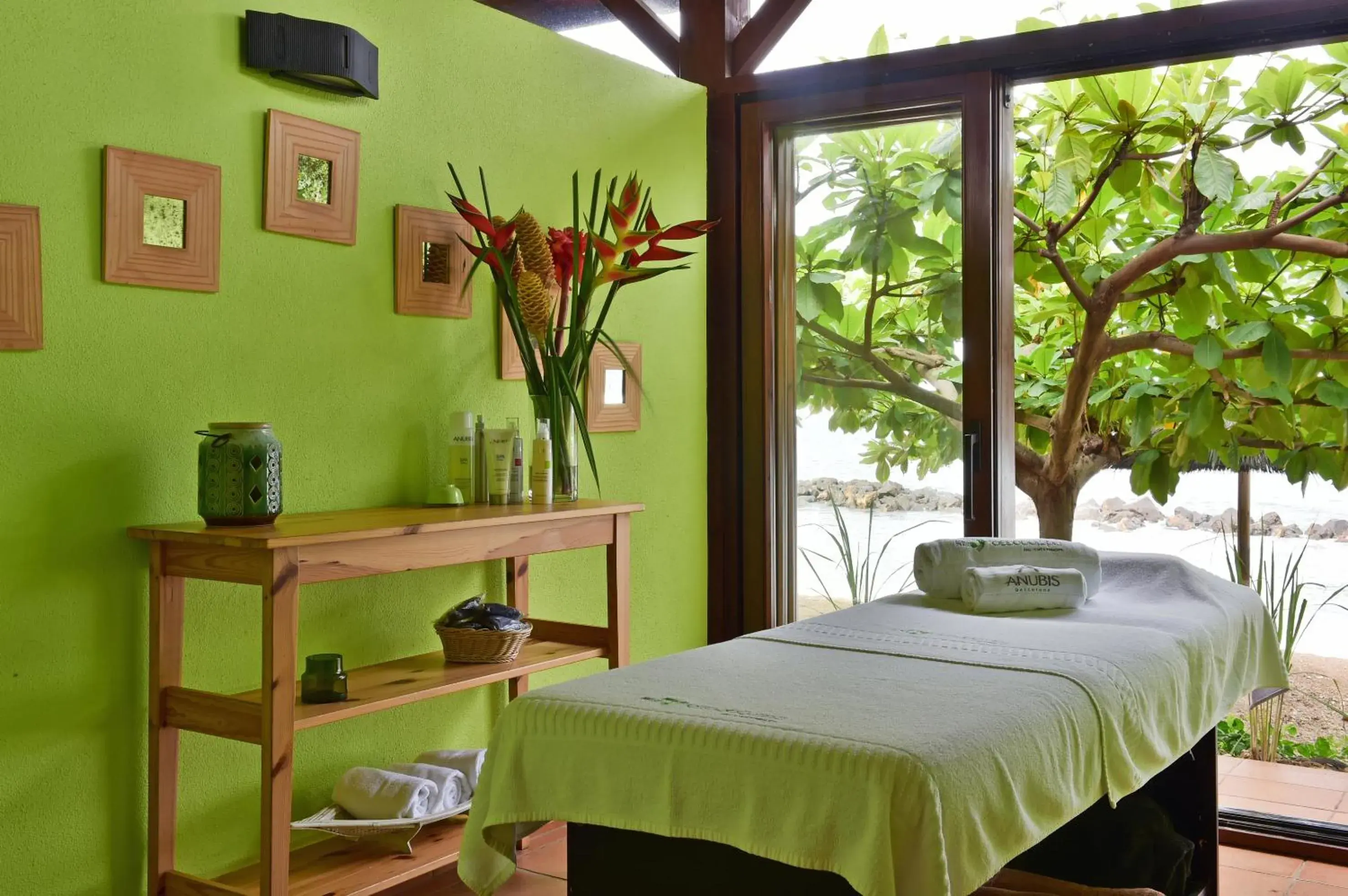 Massage, Bed in Pestana Sao Tome Massage, Bed in Pestana Sao Tome