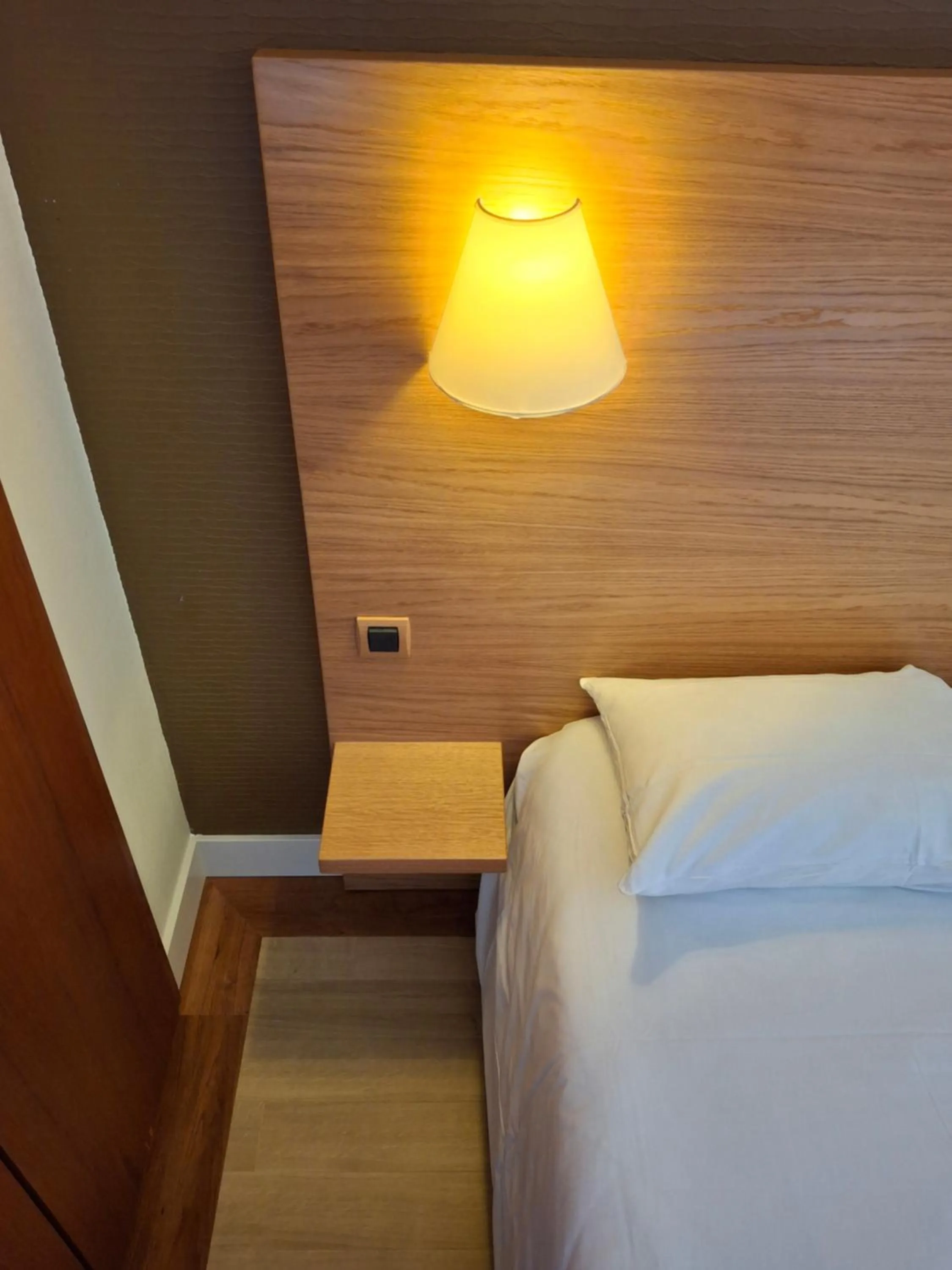 Decorative detail, Bed in Hôtel Tour Maje