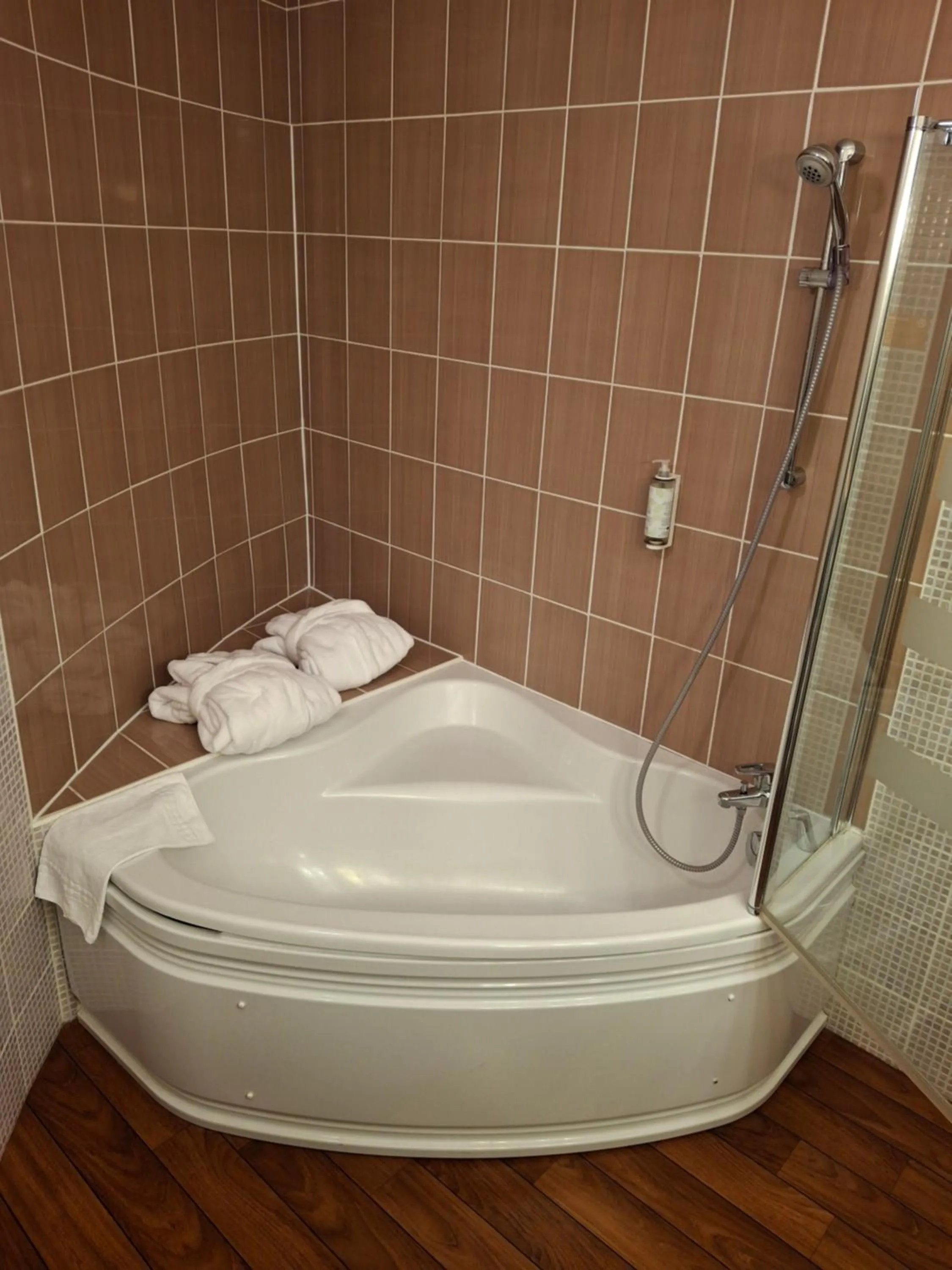 Bathroom in Hôtel Tour Maje