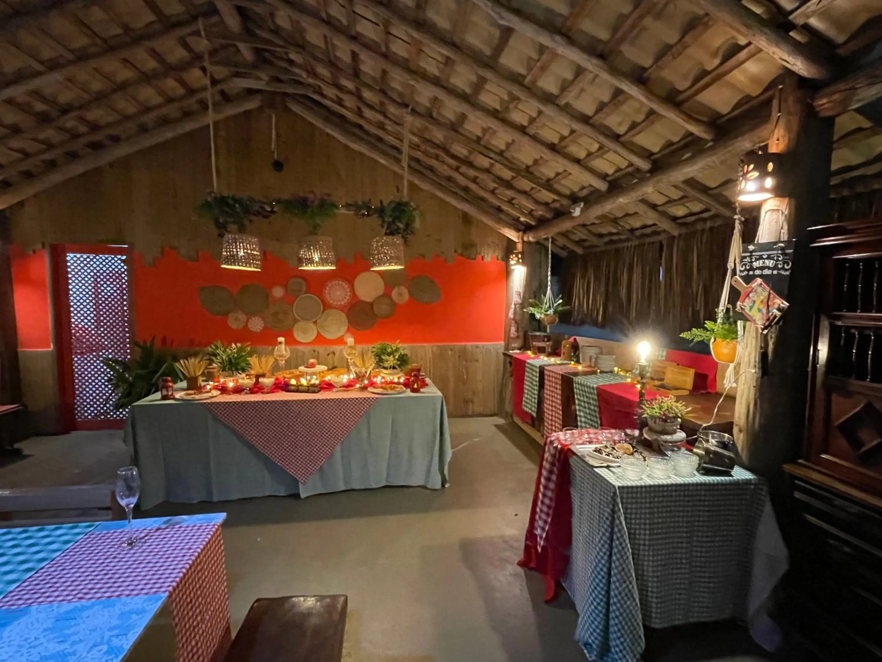 Restaurant/places to eat in Pousada Nascer do Sol