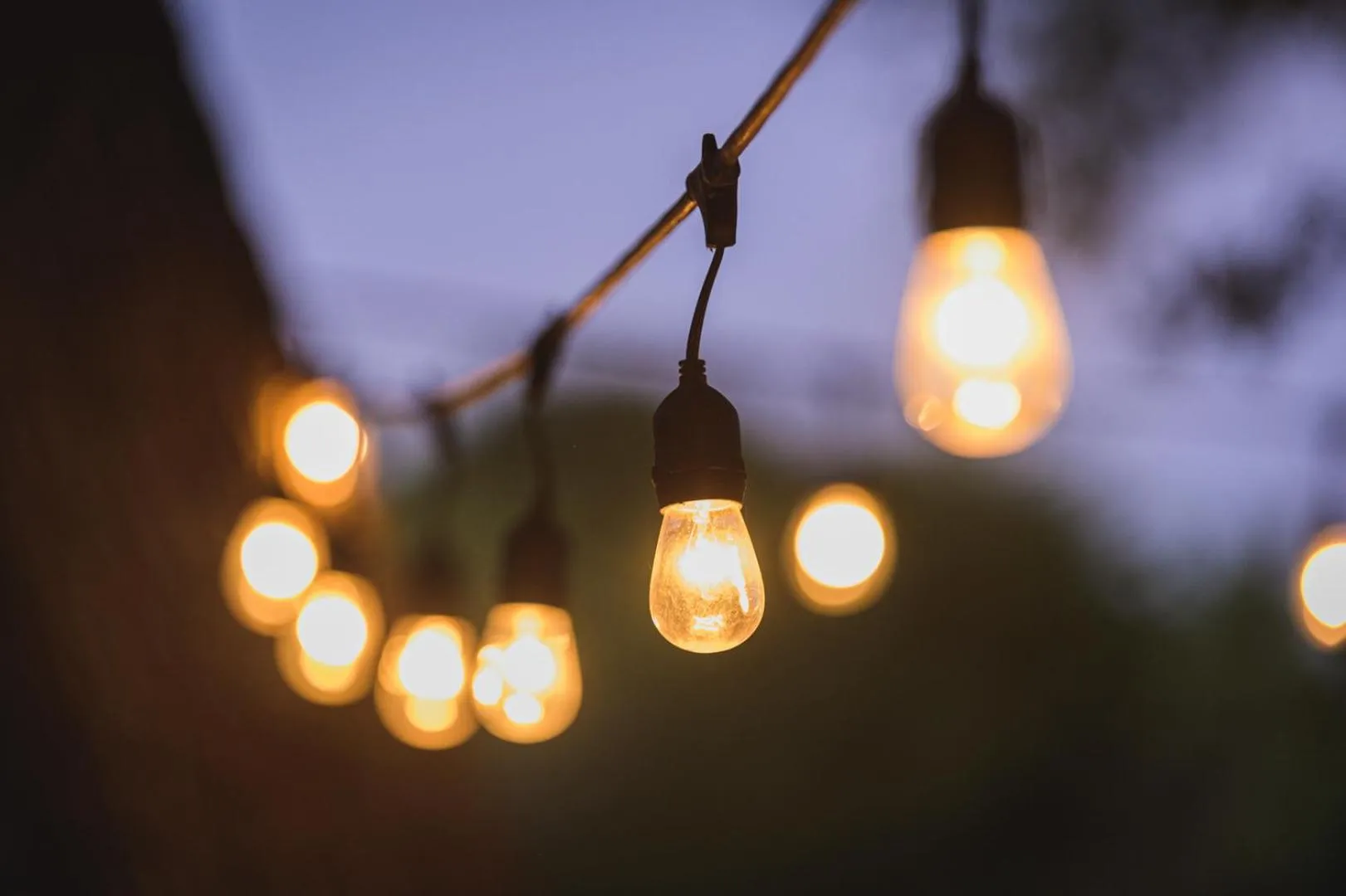 The Shoreline Container Home 12 min to Magnolia Silos and Baylor