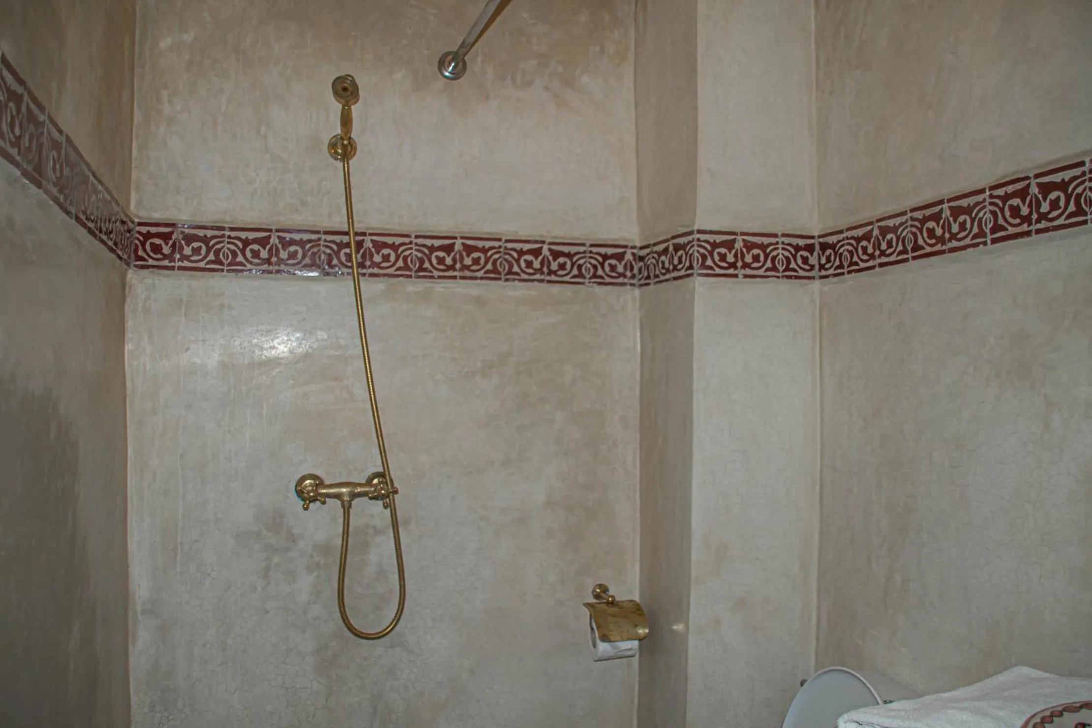 Shower in Riad Dar Tamlil