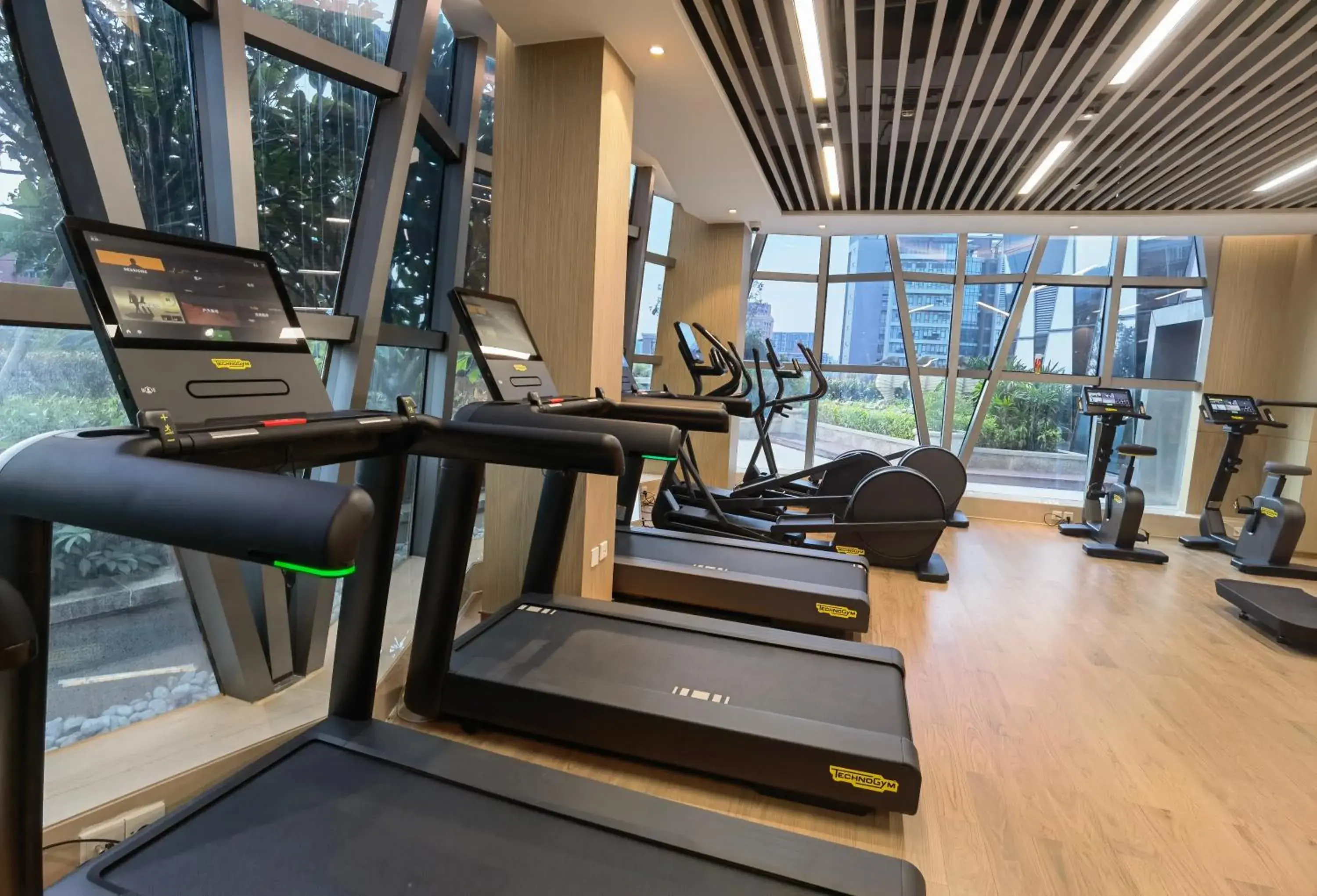 Fitness centre/facilities in Estandon Hotel Guangzhou Fitness centre/facilities in Estandon Hotel Guangzhou