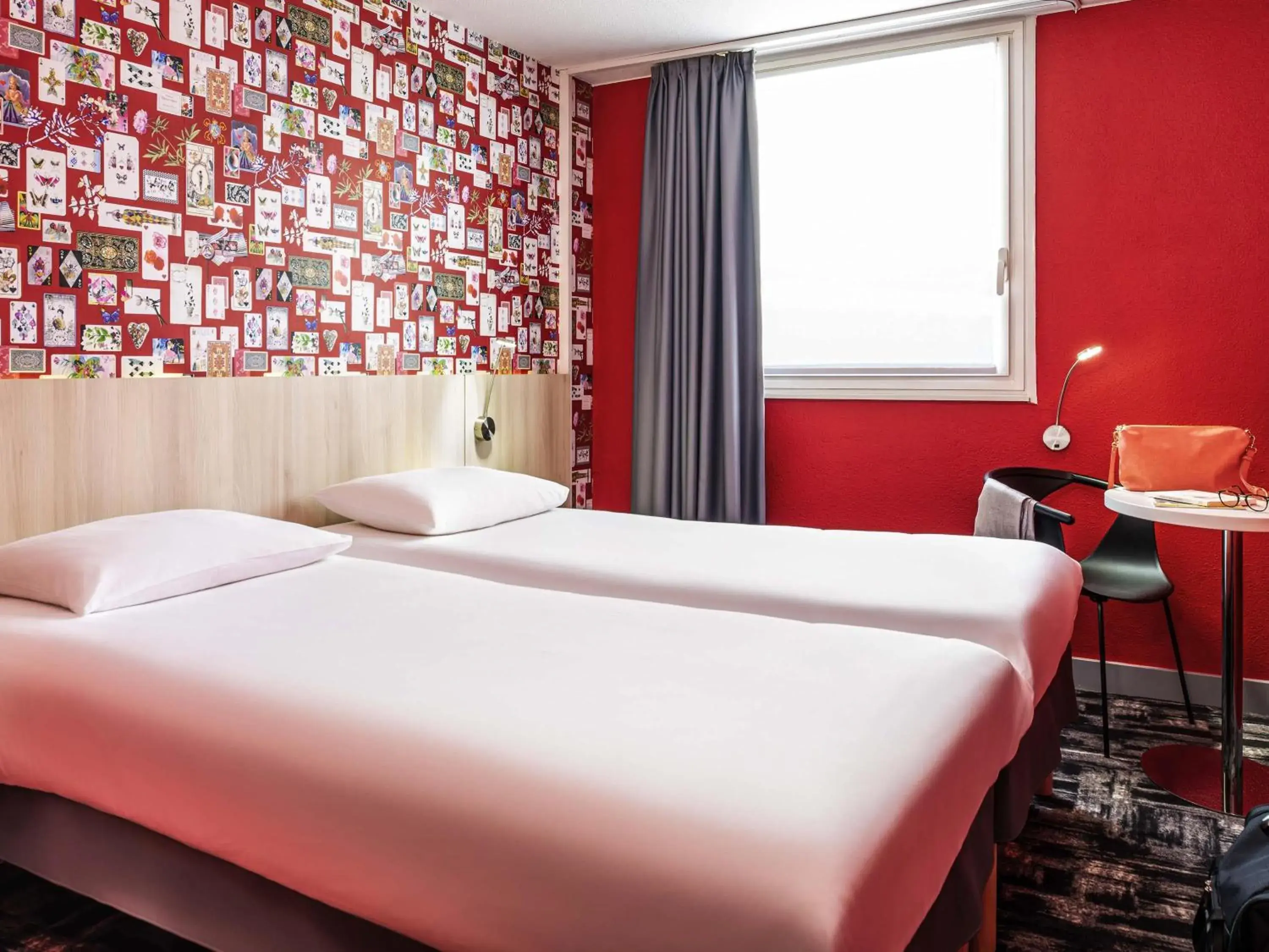 Bedroom, Bed in Ibis Styles Reims Centre Bedroom, Bed in Ibis Styles Reims Centre