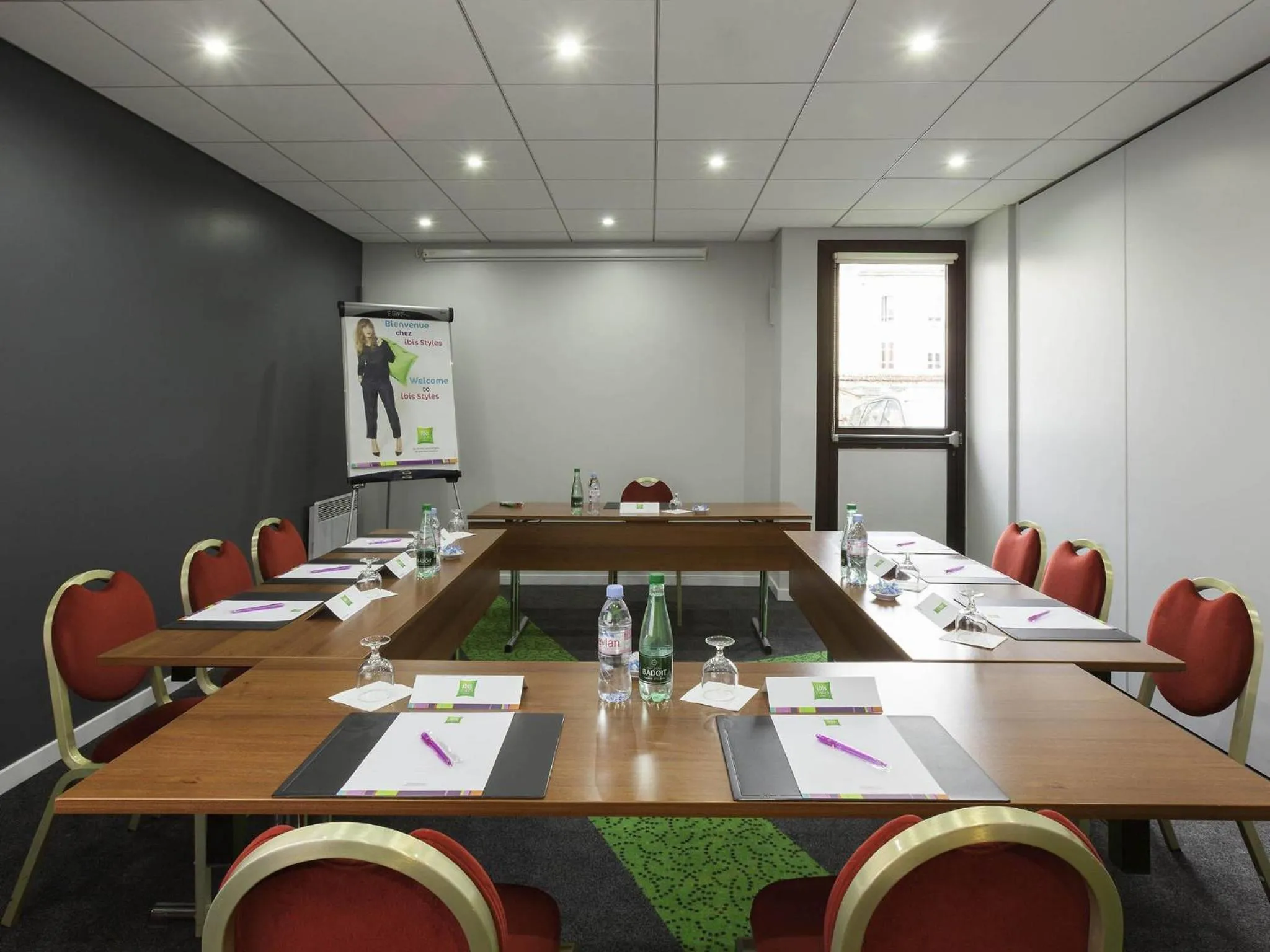 Meeting/conference room in Ibis Styles Reims Centre