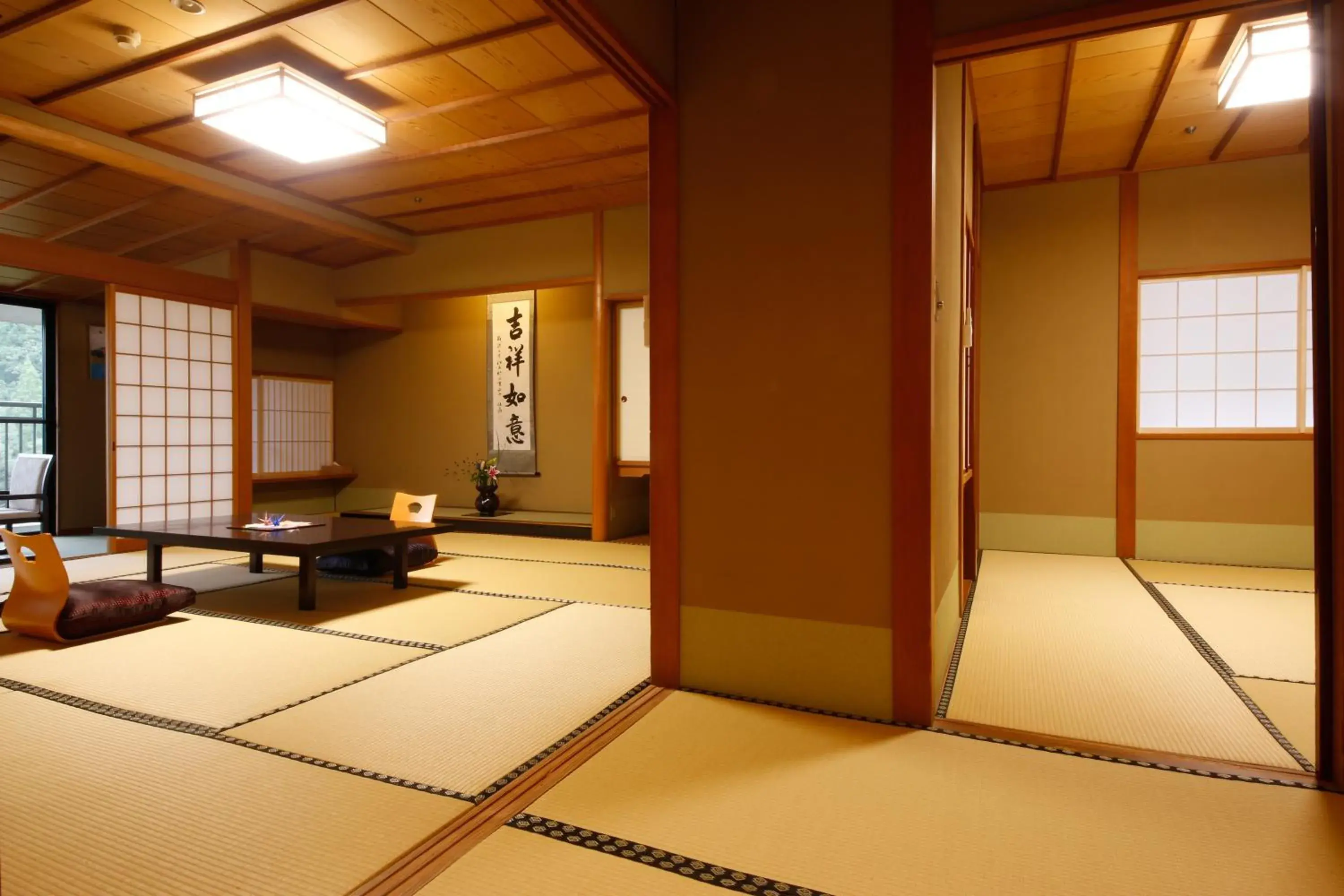 Family Room - single occupancy in Yamanaka Onsen Hanatsubaki Family Room - single occupancy in Yamanaka Onsen Hanatsubaki