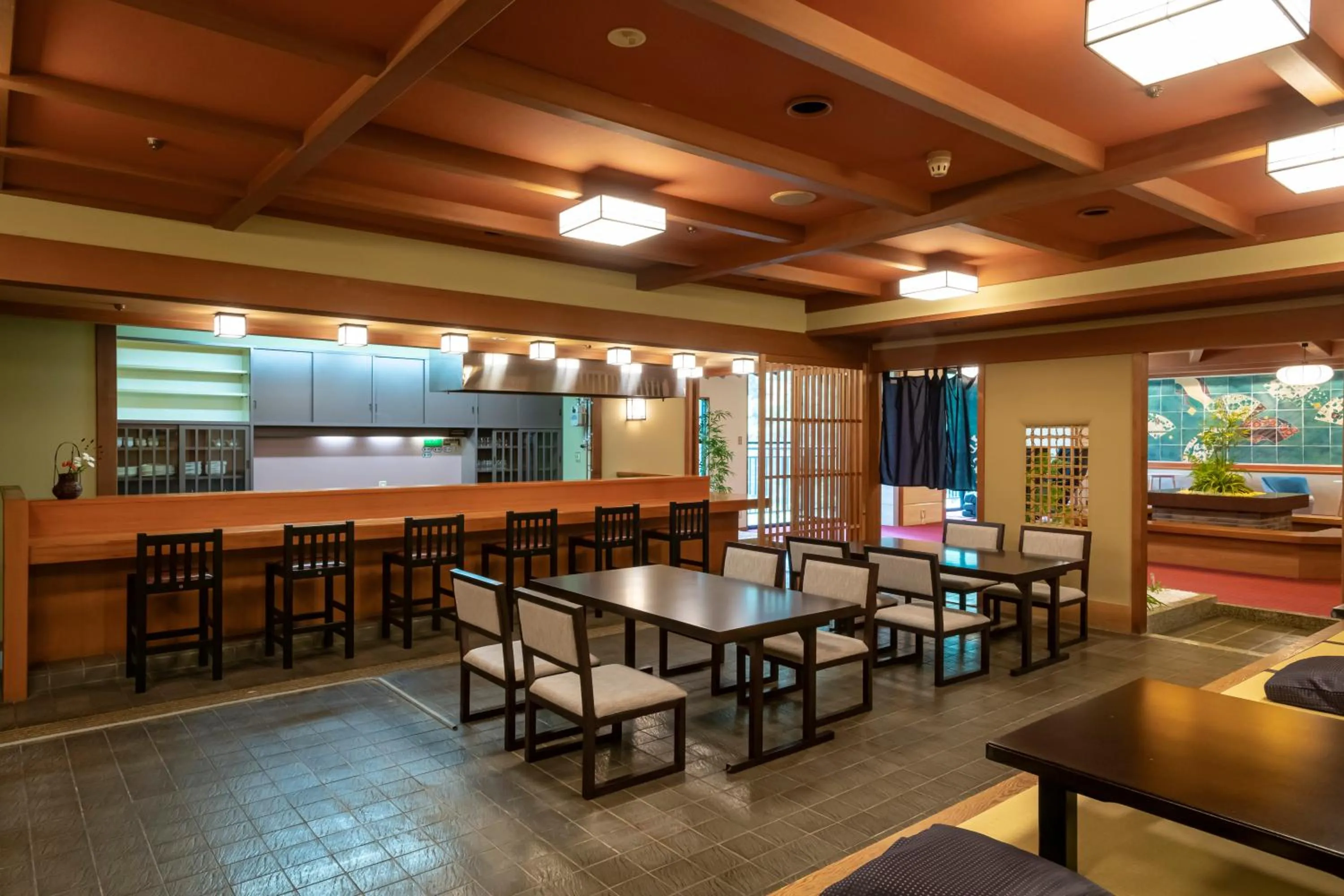 Area and facilities in Yamanaka Onsen Hanatsubaki